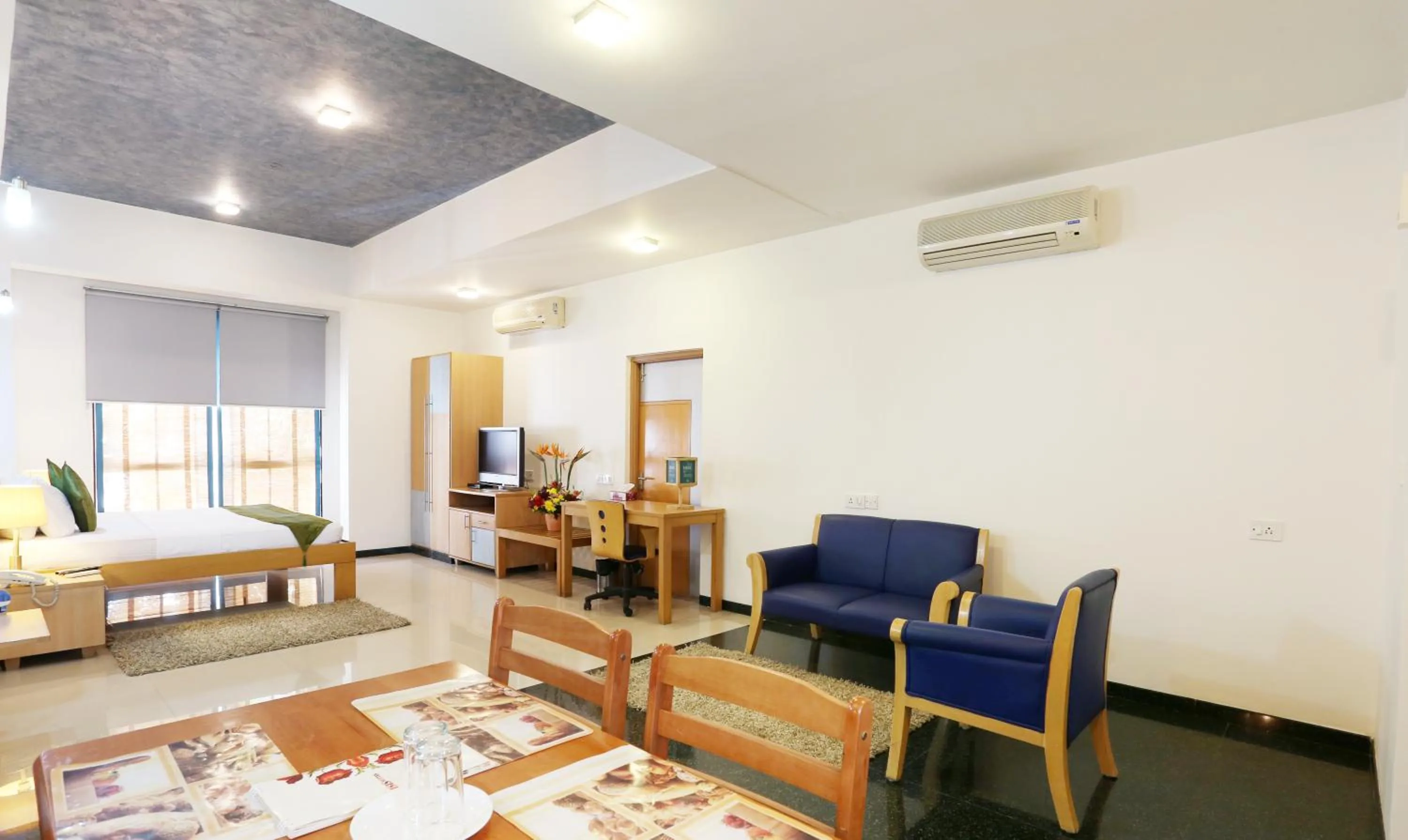 Bed in Treebo Edha Suites Koramangala