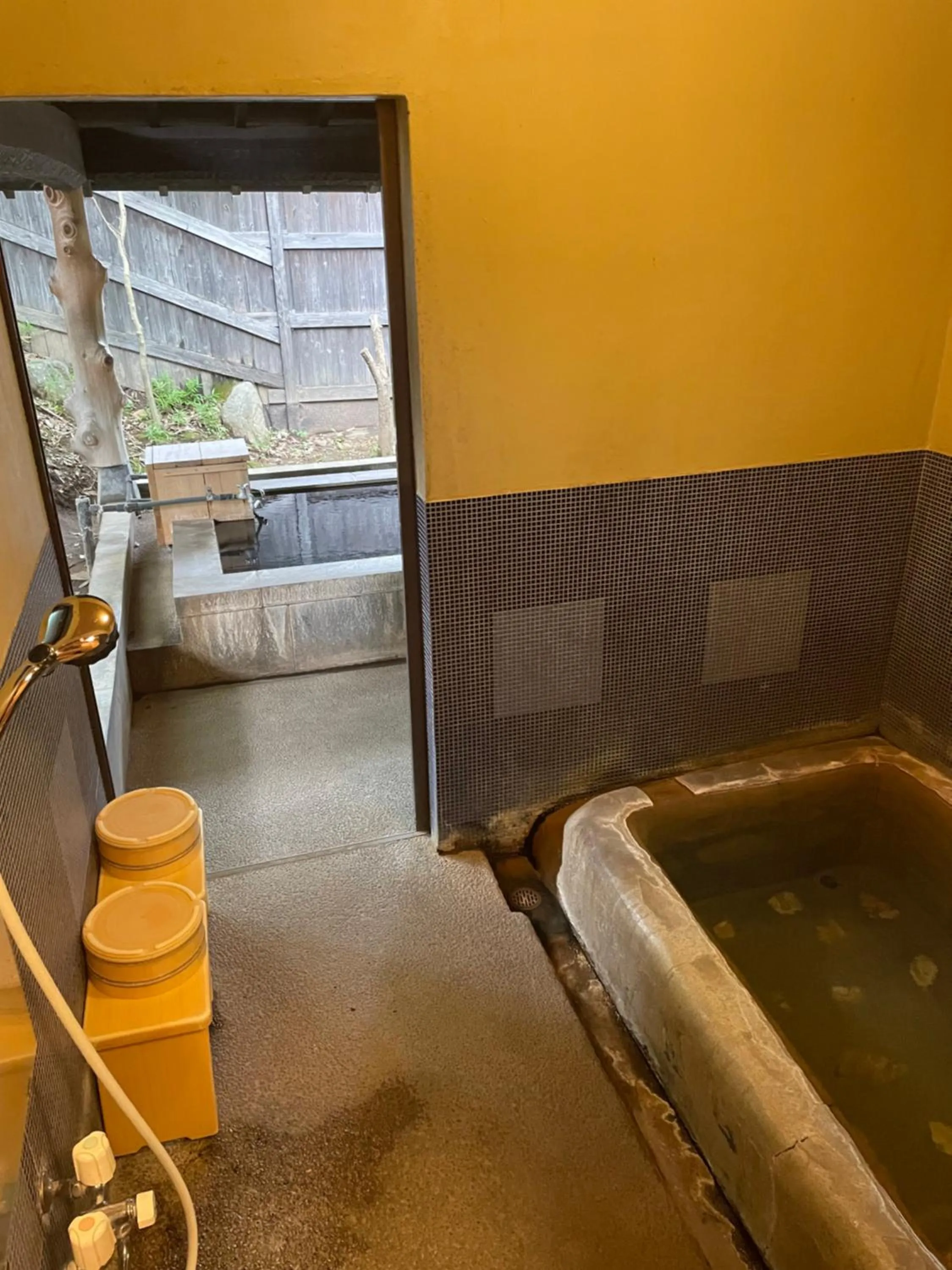 Bathroom in Yamashinobu