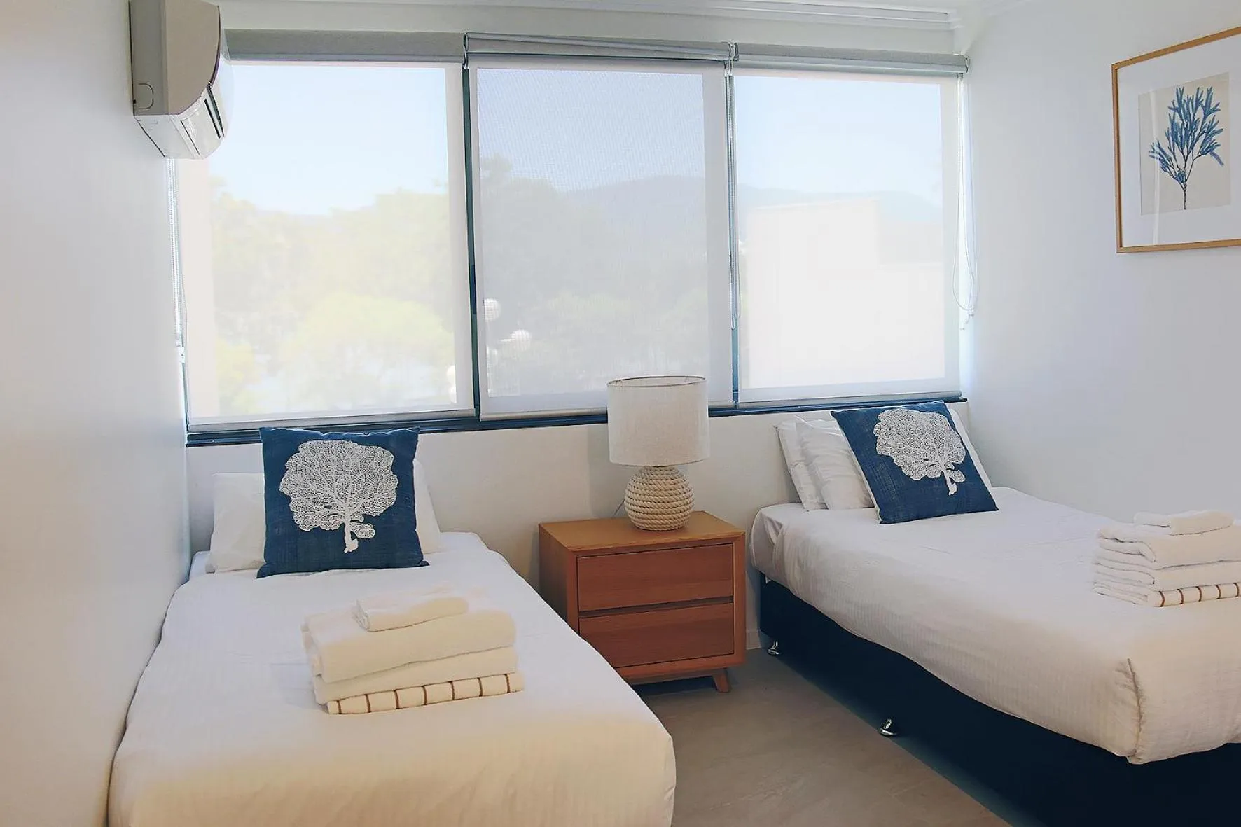 Bedroom, Bed in Cairns Aquarius