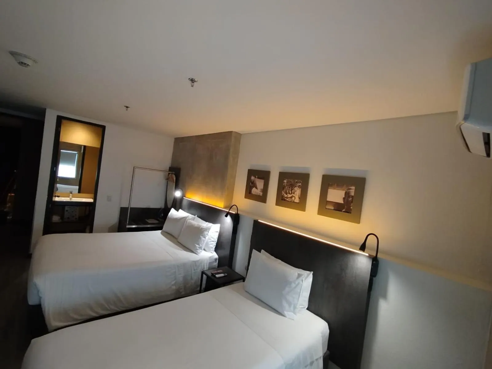 Bed in Hotel Quinta Norte Chipichape