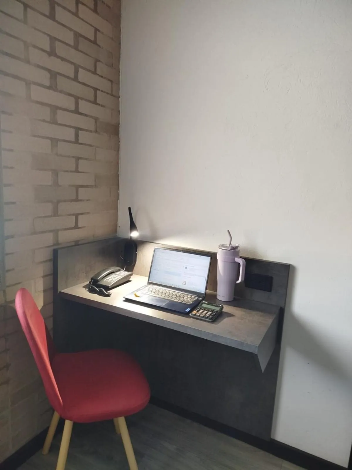 Seating area in Hotel Quinta Norte Chipichape