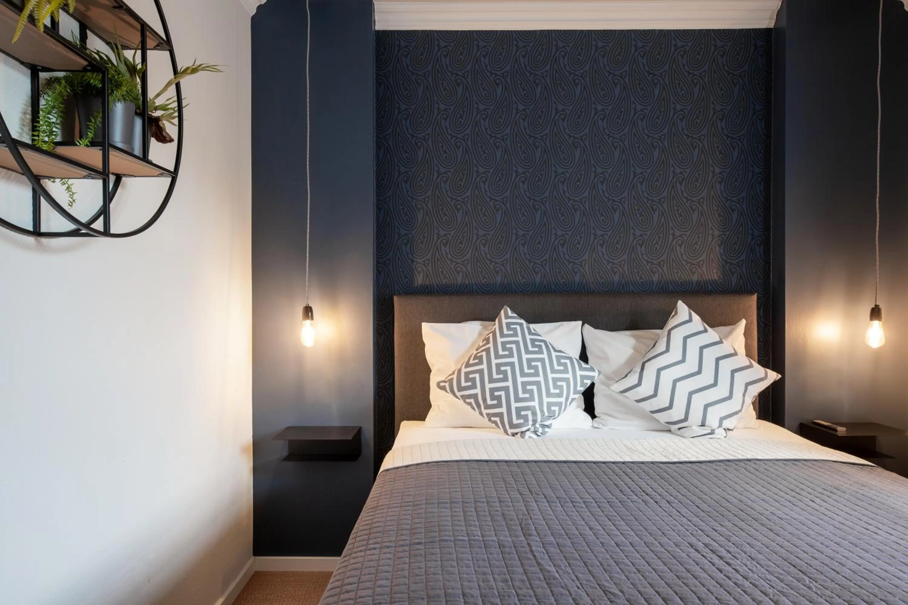 Bedroom, Bed in B-Hotel