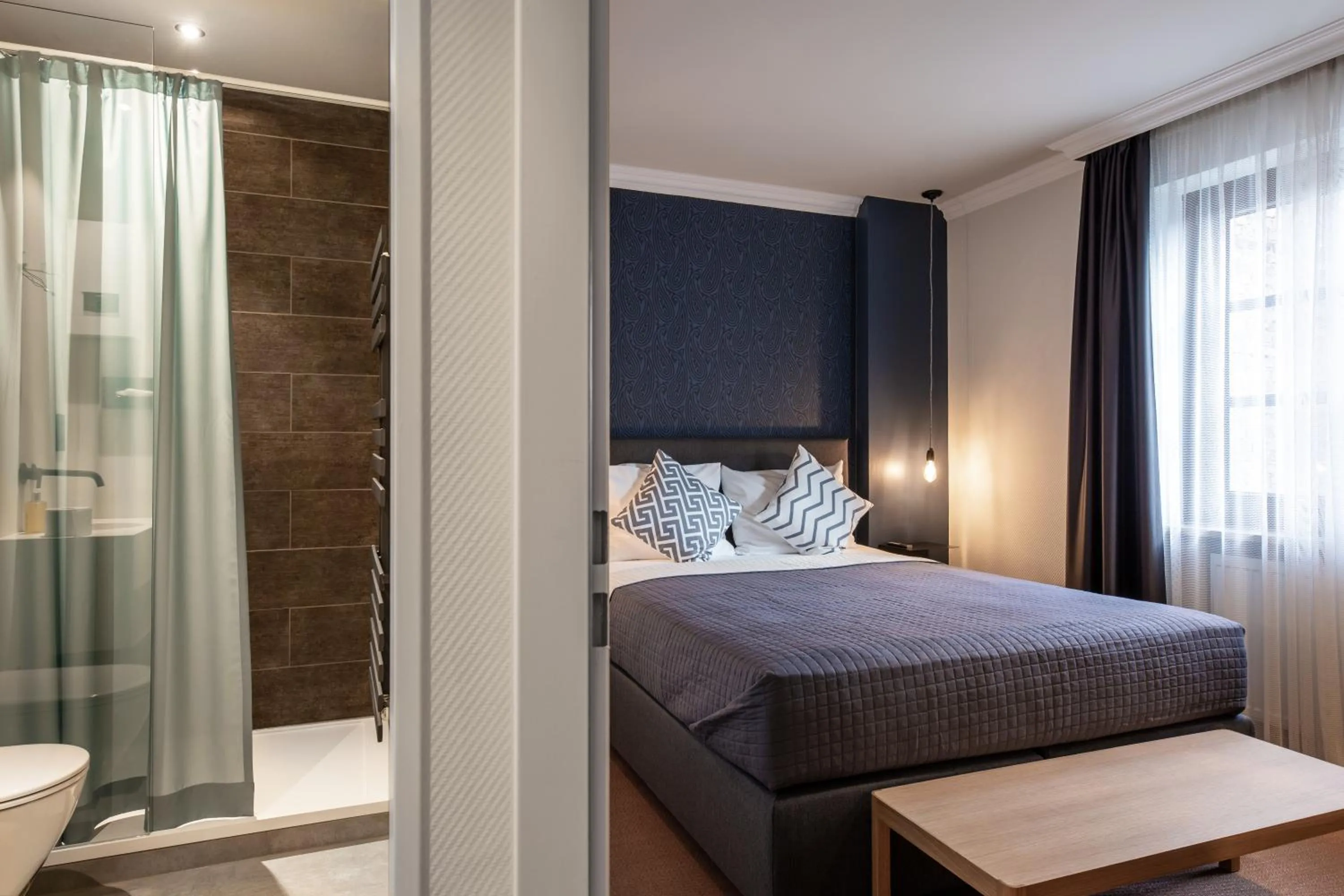 Photo of the whole room, Bed in B-Hotel