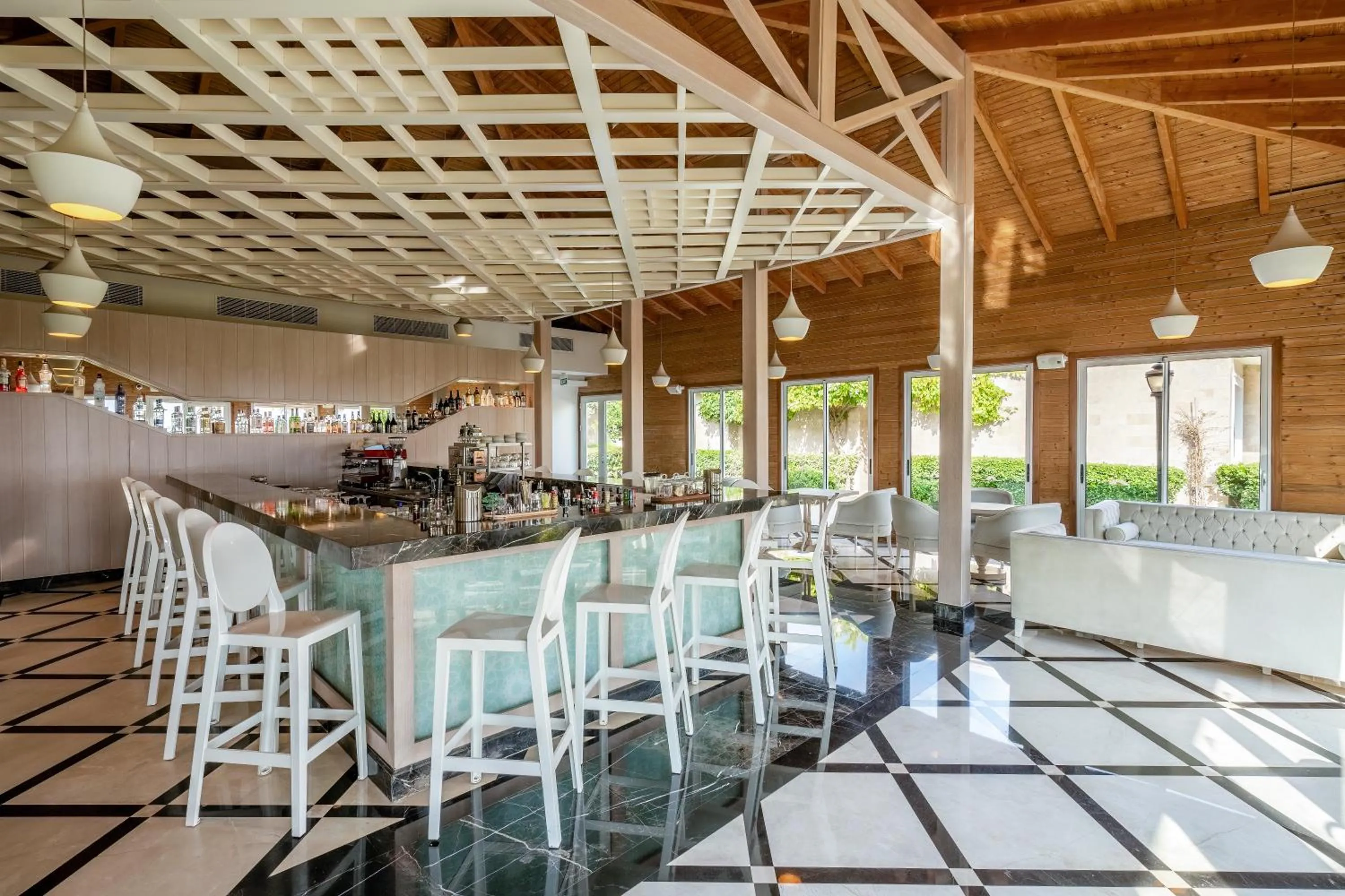 Lounge or bar in Bellis Deluxe Hotel & Heated for Winter Aqua Park