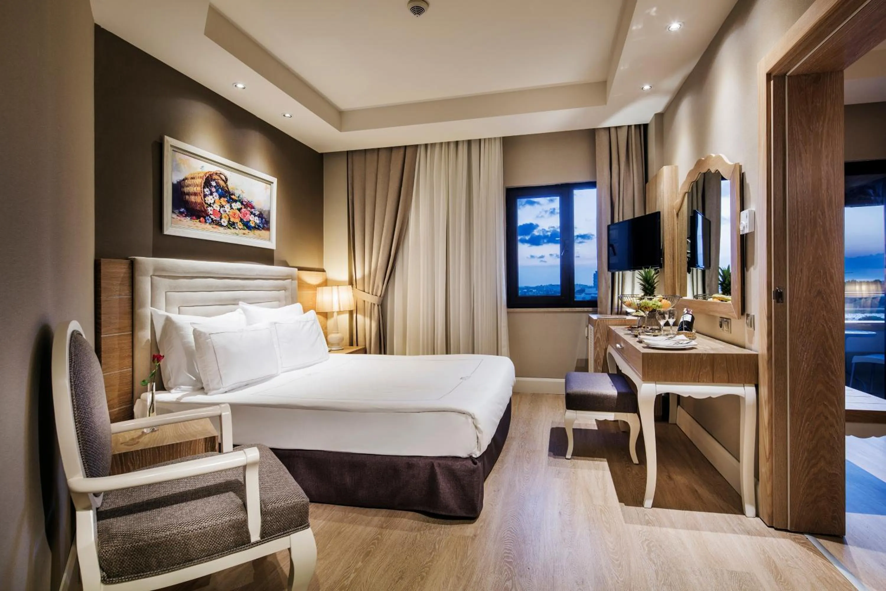 Bedroom, Bed in Bellis Deluxe Hotel & Heated for Winter Aqua Park