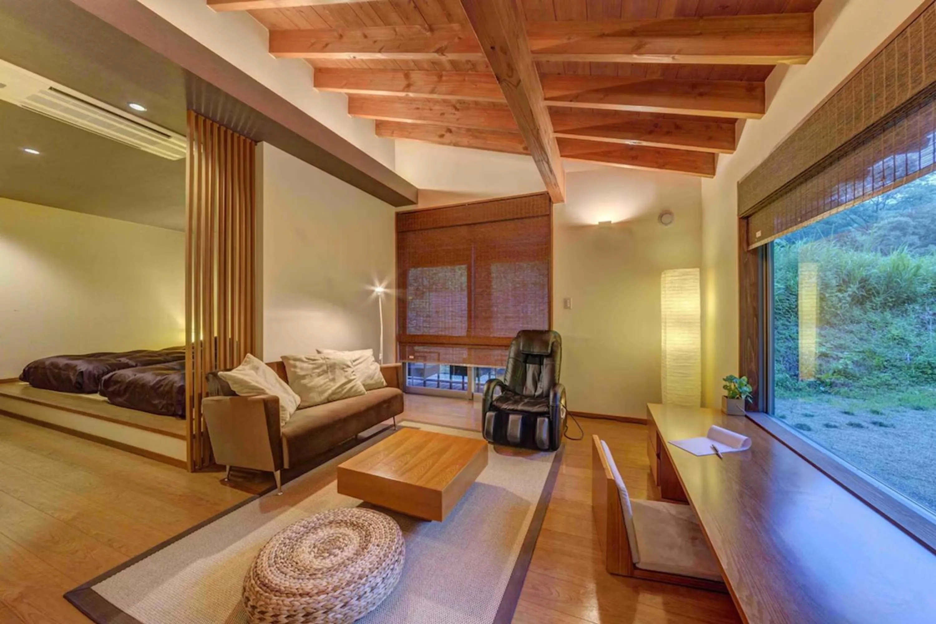 Photo of the whole room in Yamado