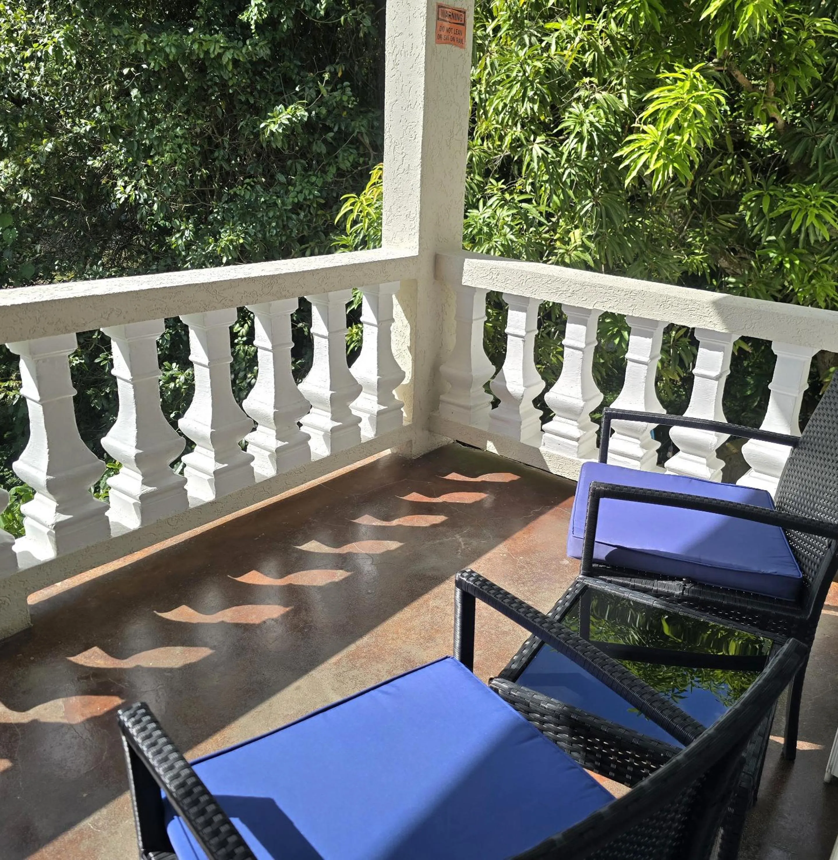 Balcony/Terrace in Blue Paloma Bed & Breakfast