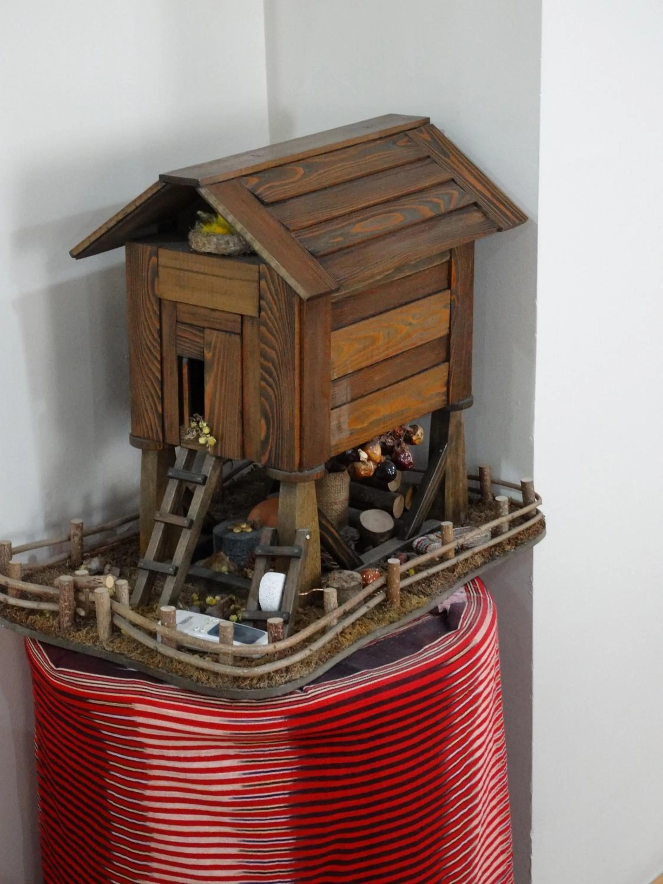 Decorative detail in Serenti Hotel