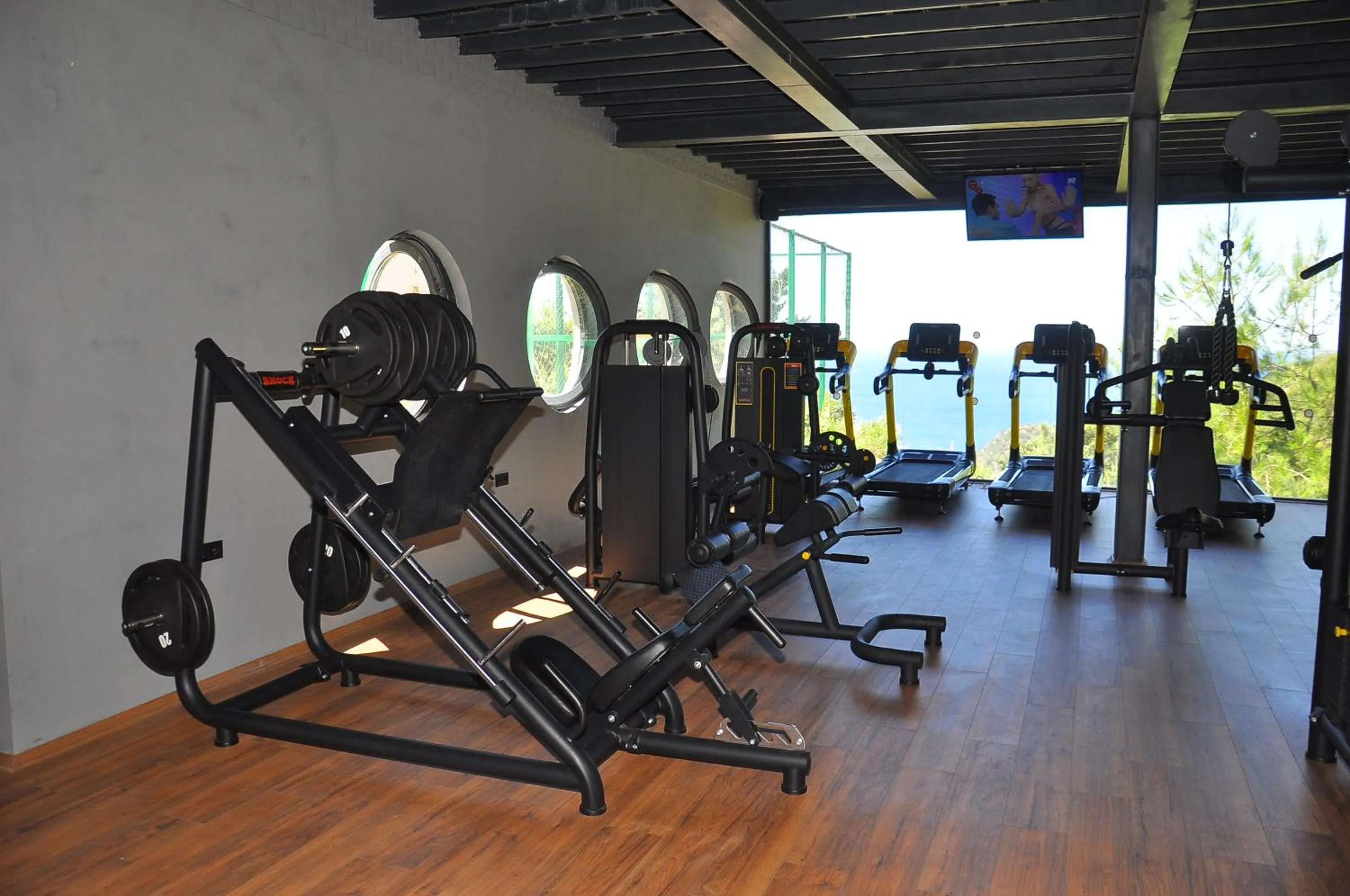 Fitness centre/facilities in Orka Sunlife Resort Hotel and Aquapark