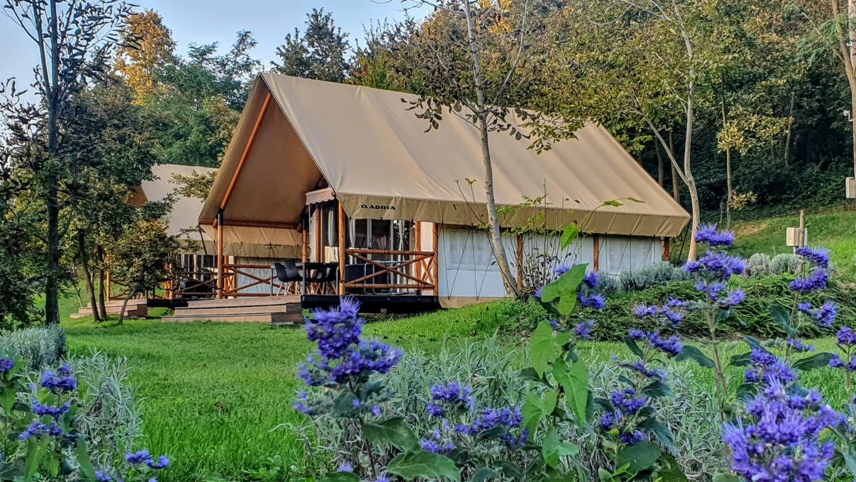 Property building in Pálos Resort