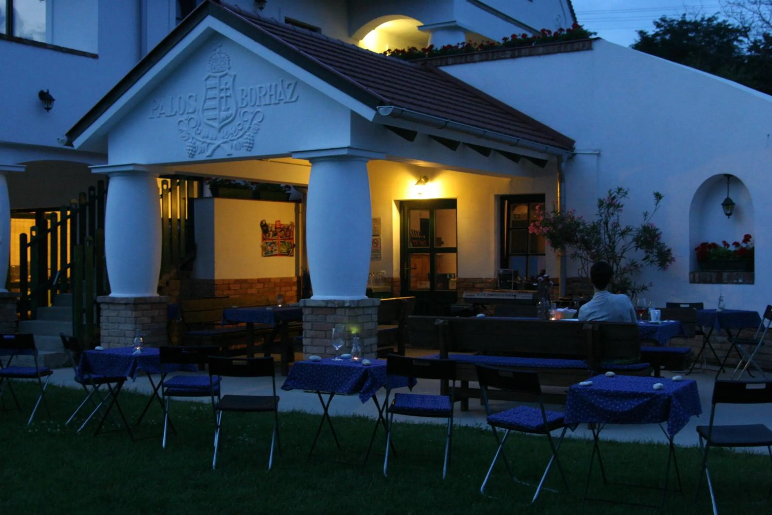 Restaurant/places to eat in Pálos Resort