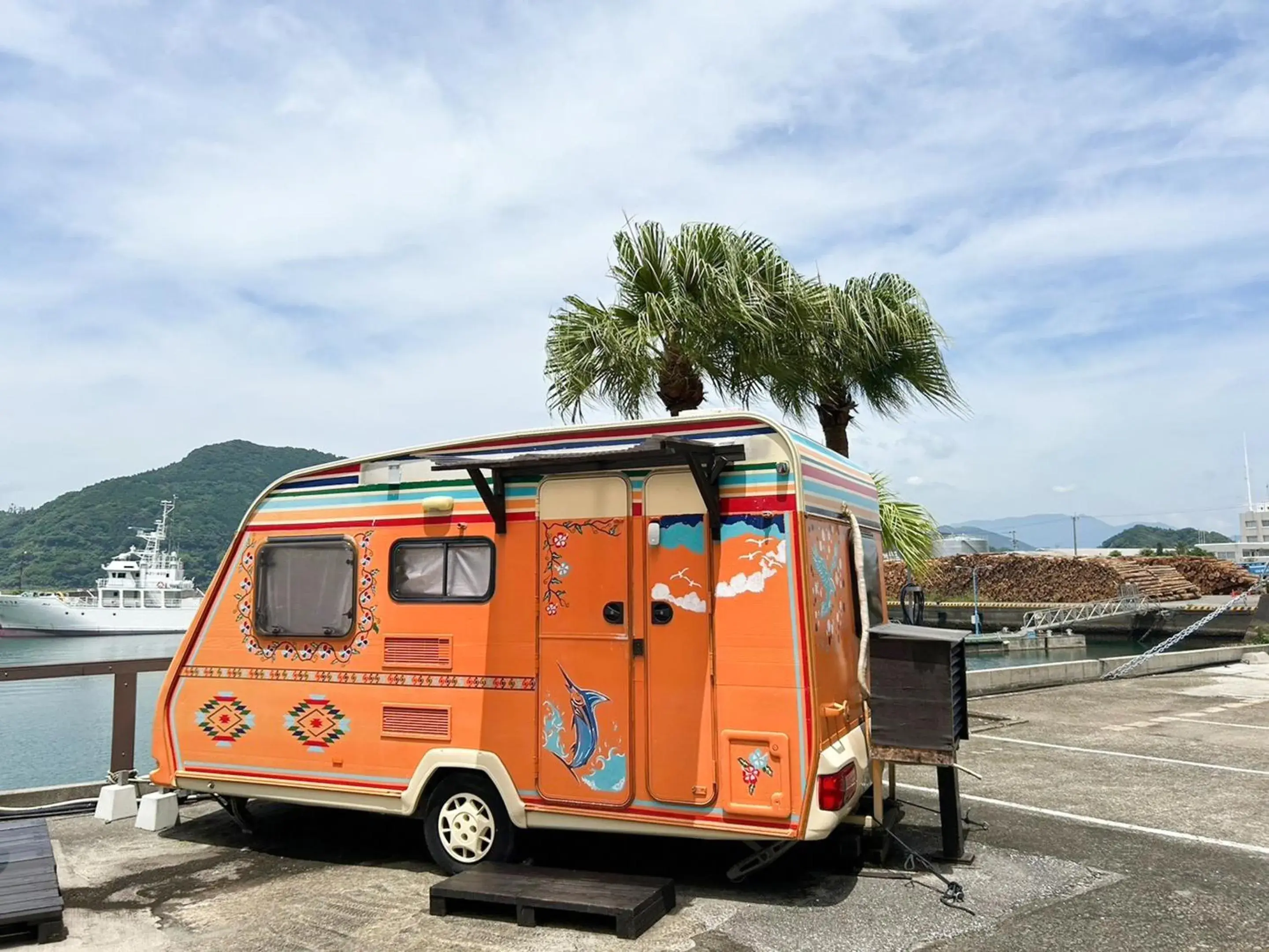 Mobile Home in Calm Lanai Harbor Mobile Home in Calm Lanai Harbor