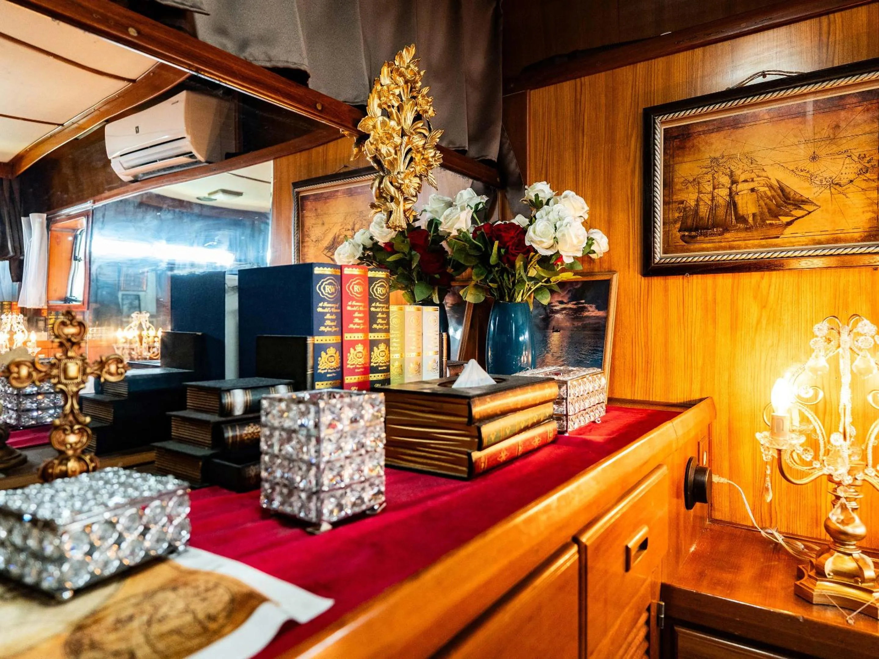 Bedroom in Calm Lanai Harbor