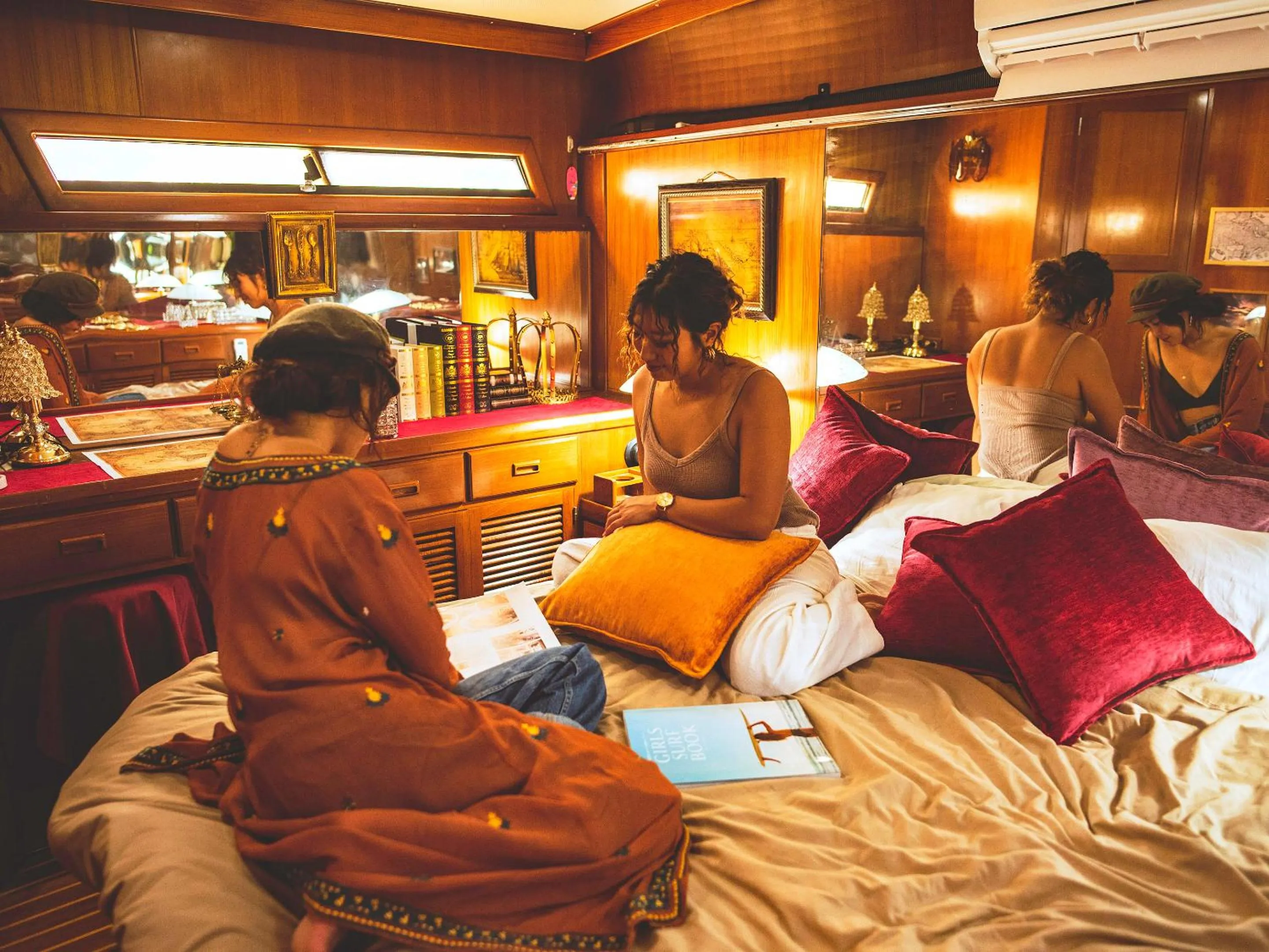 Photo of the whole room in Calm Lanai Harbor