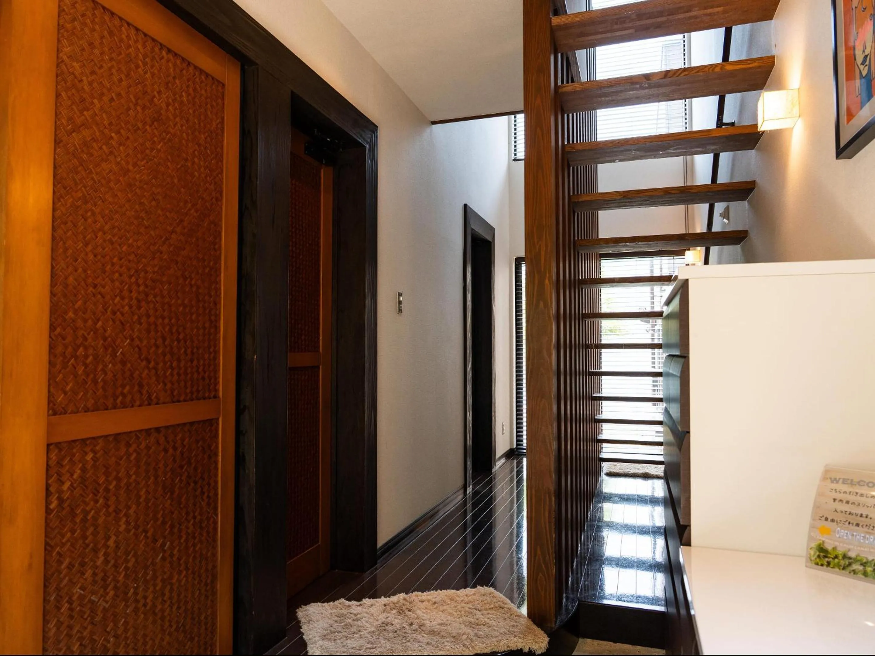 Photo of the whole room in Calm Lanai Harbor