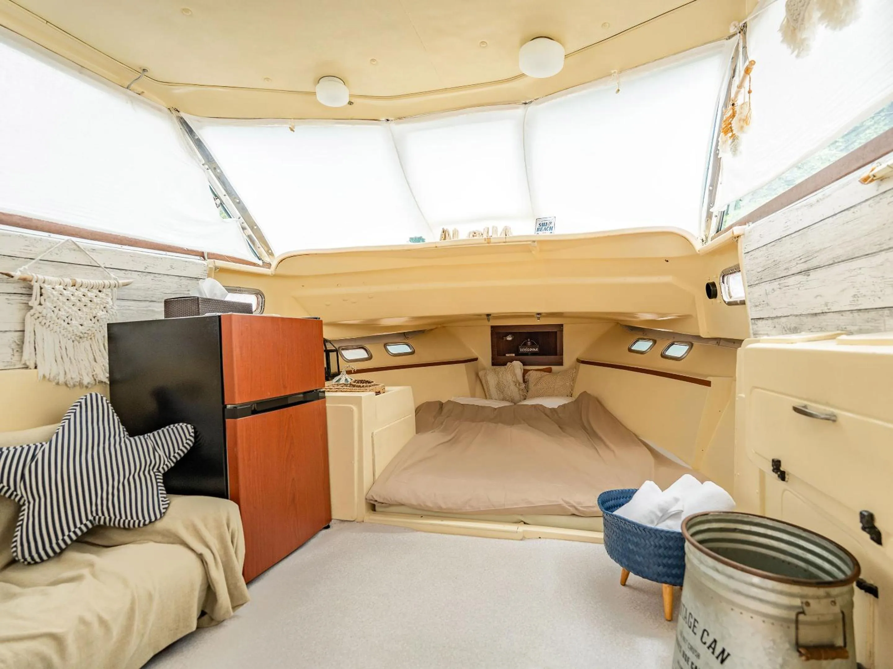 Photo of the whole room in Calm Lanai Harbor