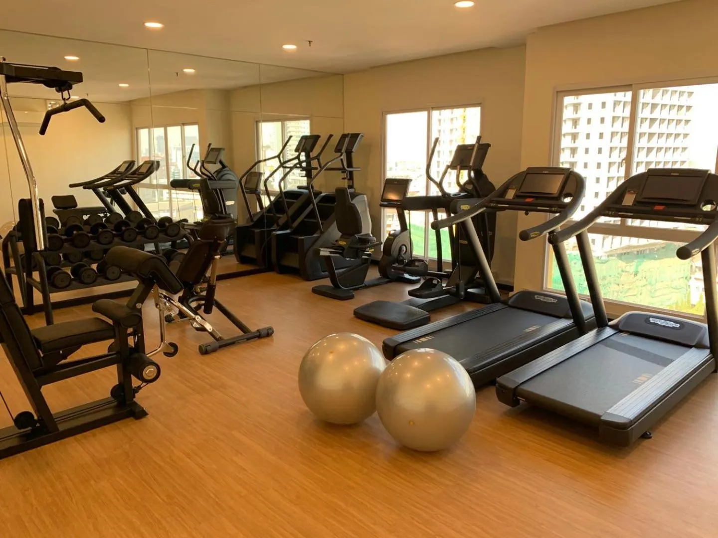 Fitness centre/facilities in TK VIEW HOTEL & APARTMENT