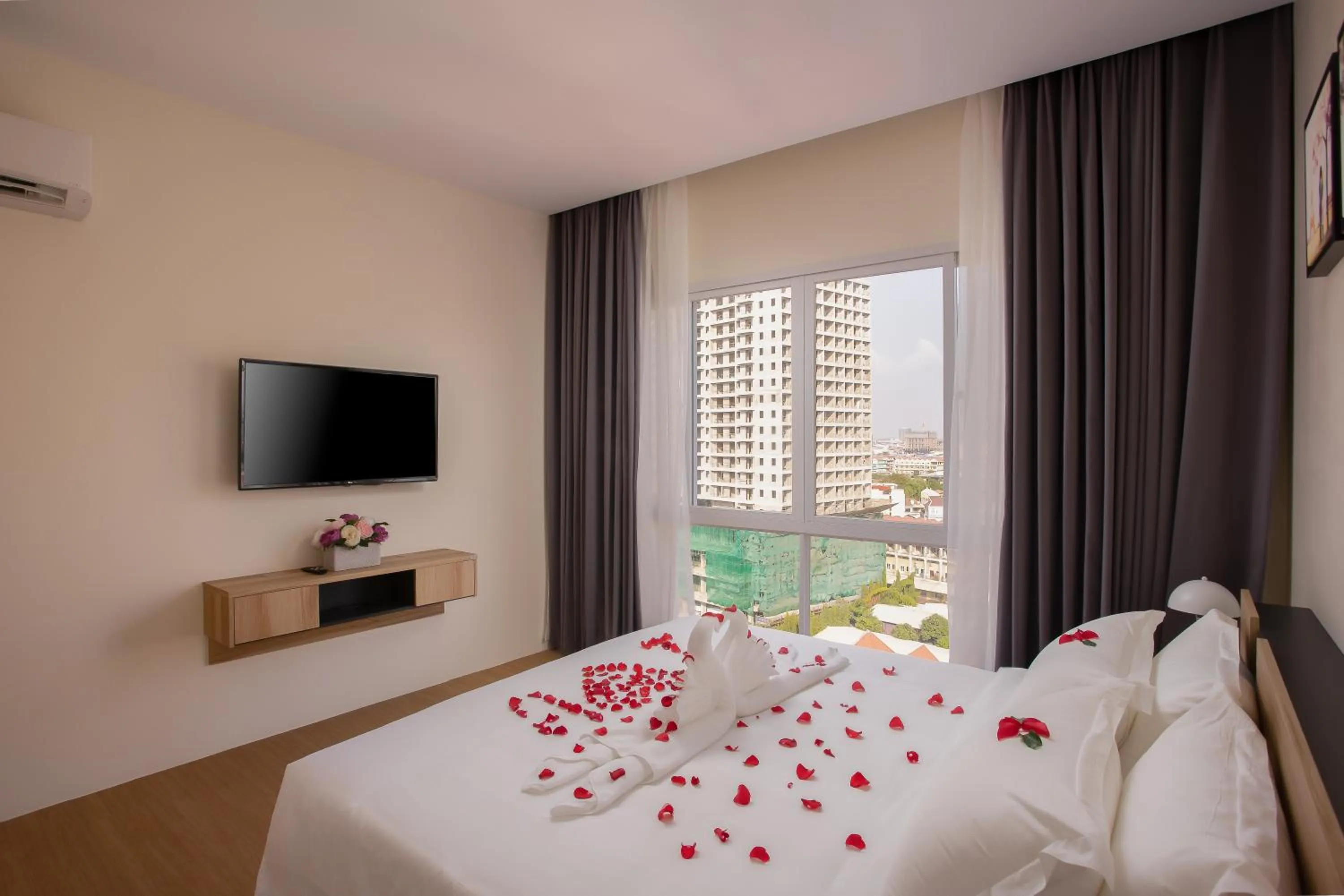 Bedroom, Bed in TK VIEW HOTEL & APARTMENT