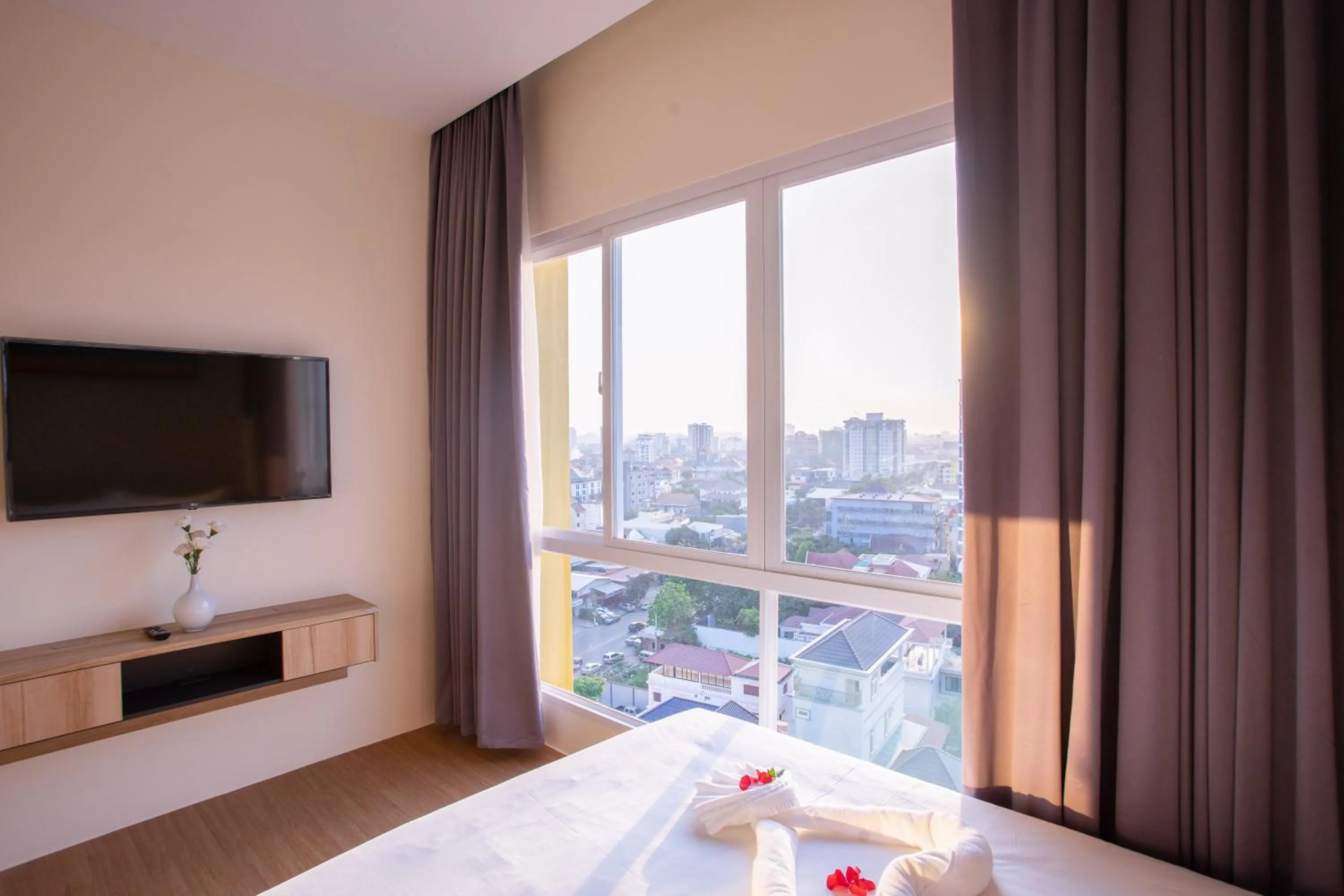 City view, Bed in TK VIEW HOTEL & APARTMENT