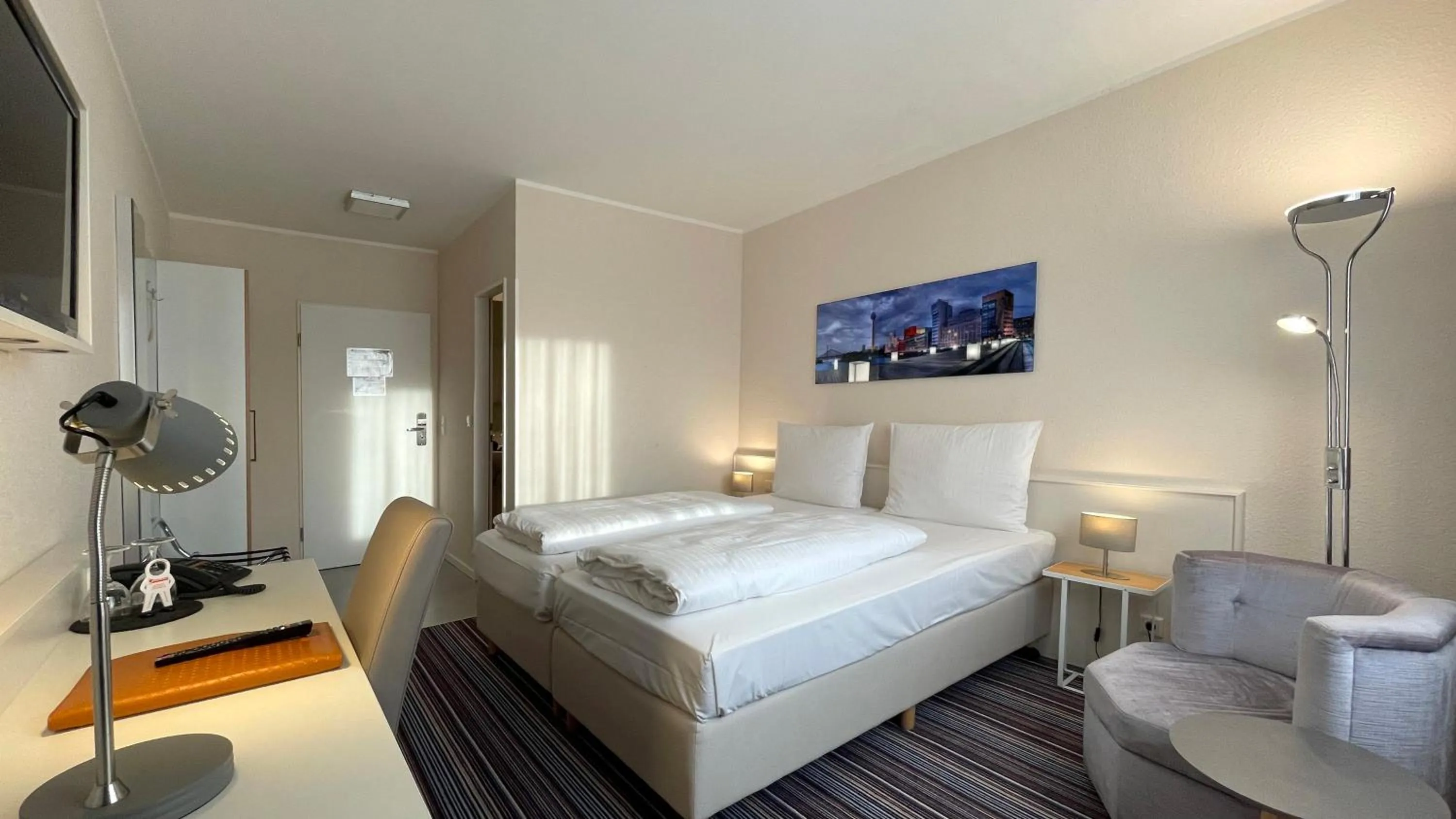 Photo of the whole room, Bed in Hotel Astra