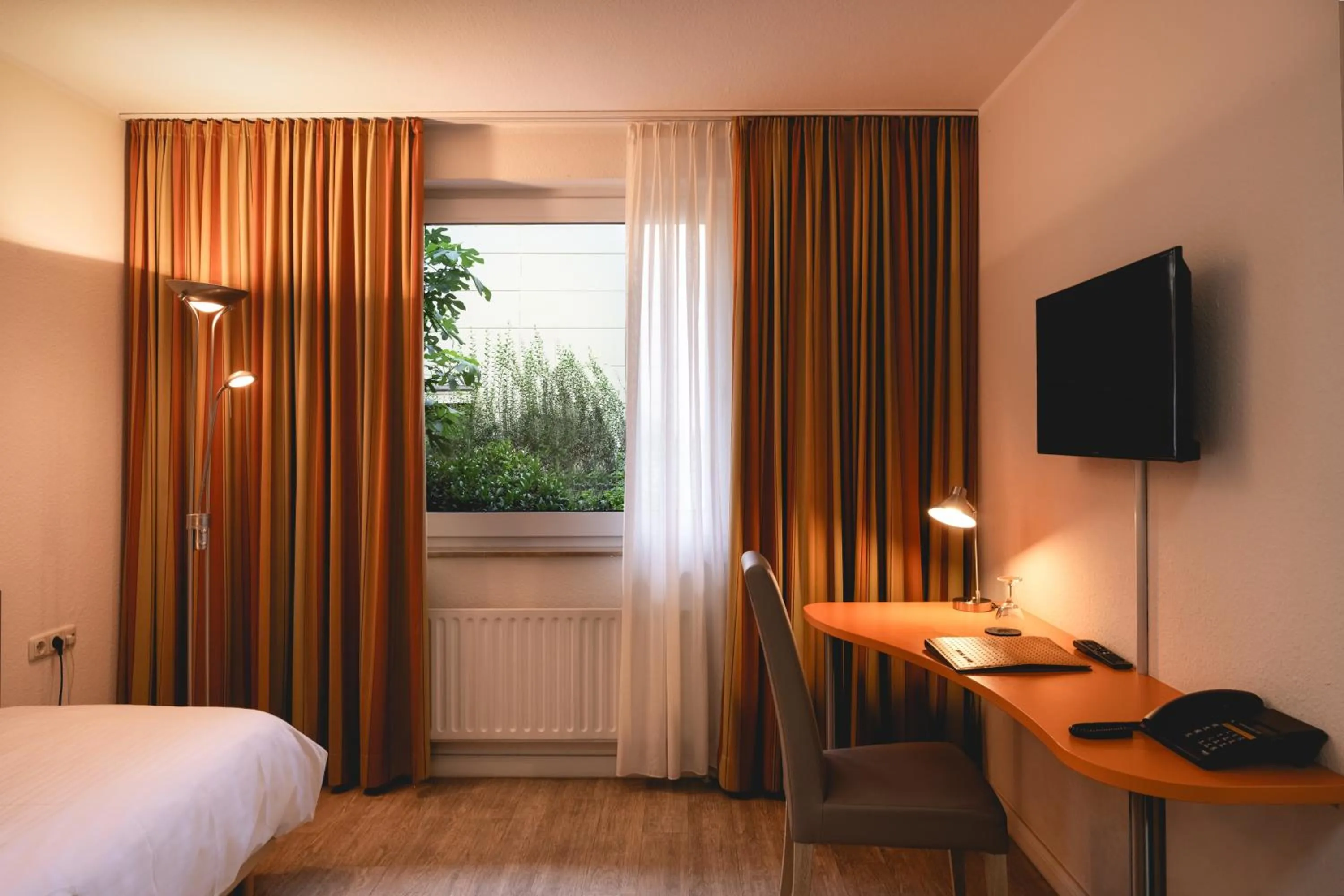 Bedroom, Bed in Hotel Astra