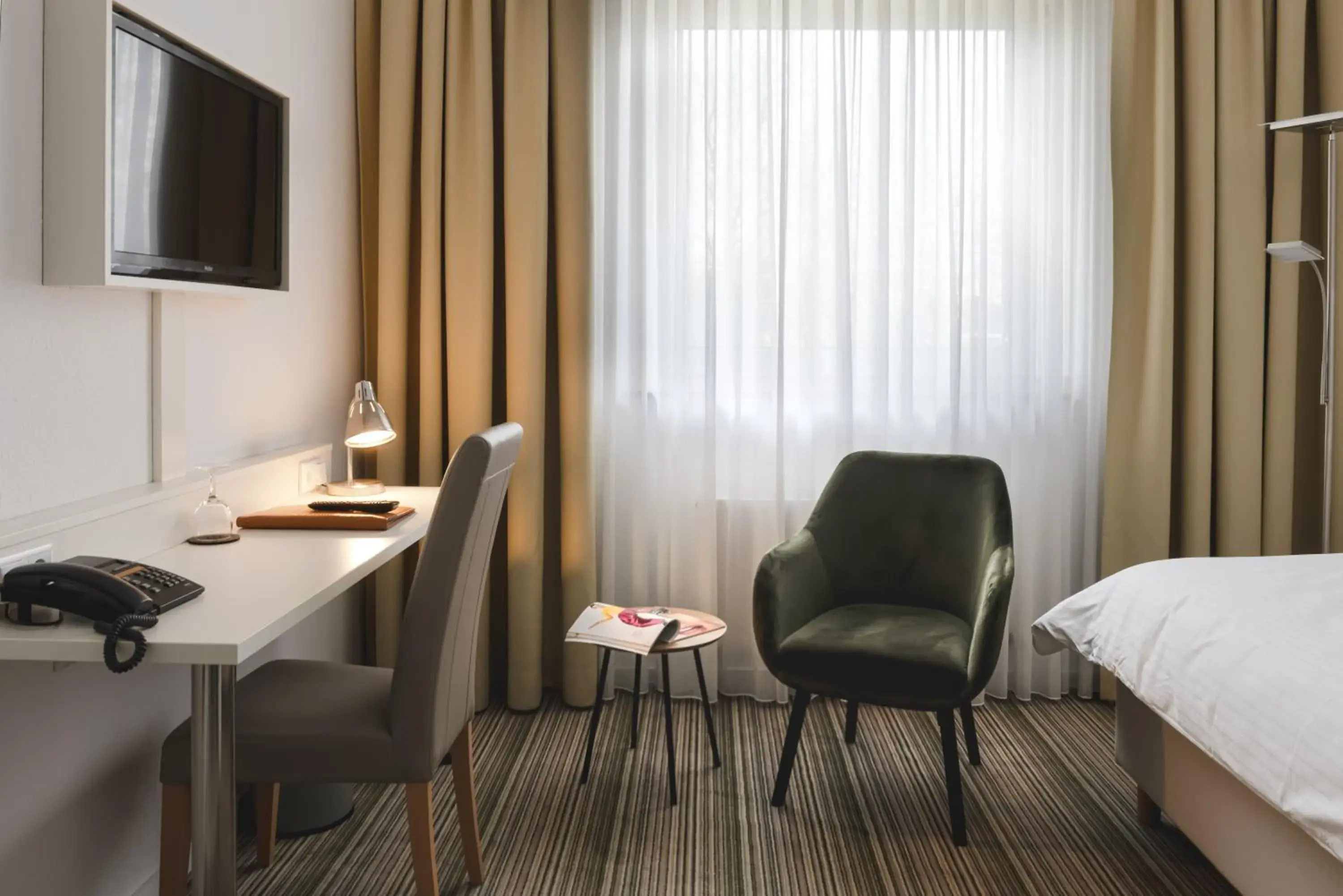 Business Single Room in Hotel Astra Business Single Room in Hotel Astra