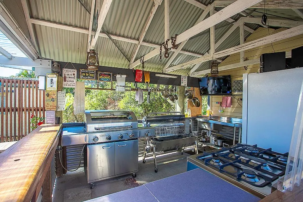 BBQ facilities in Tiaro Tourist Stopover