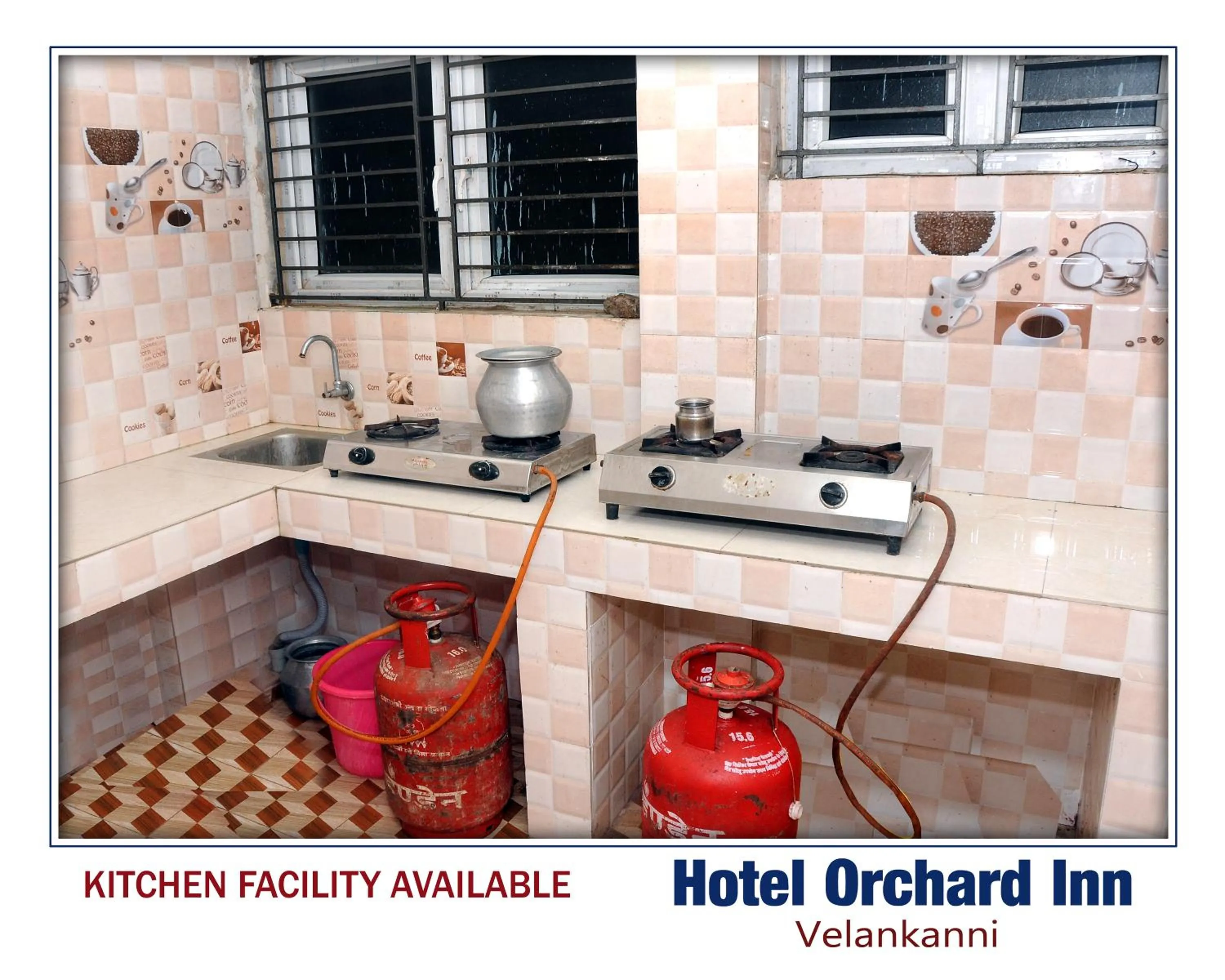 kitchen in Hotel orchard inn