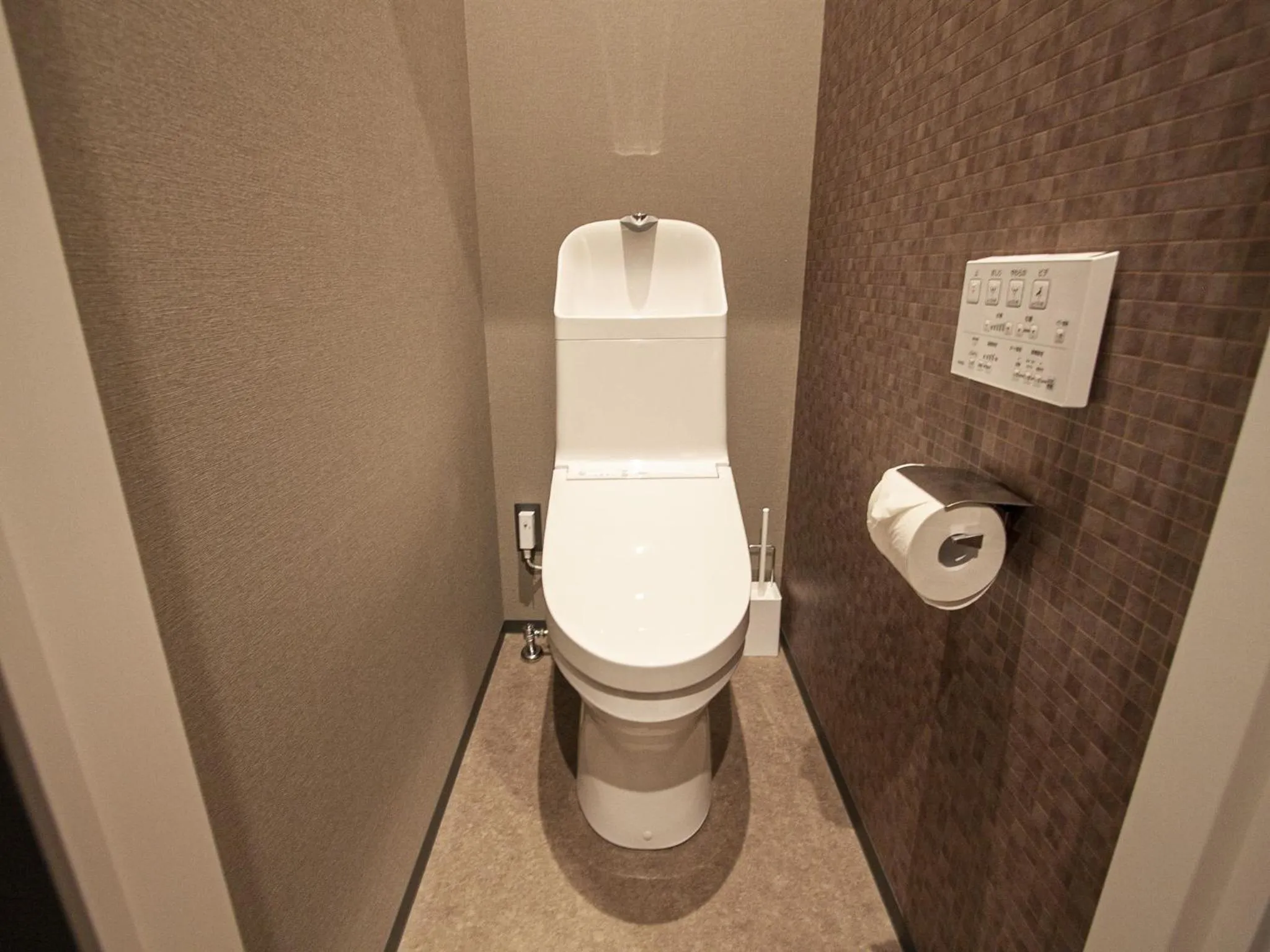 Toilet in UCHI SUSUKINO WEST by Hotel Wheat
