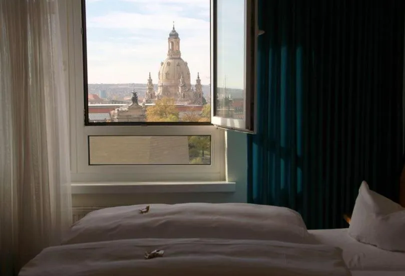 Bed in Hotel Am Terrassenufer