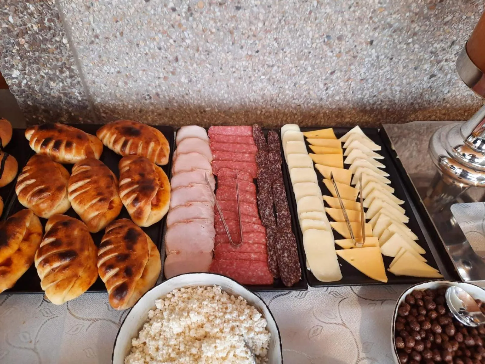 Breakfast in Alaska Resort