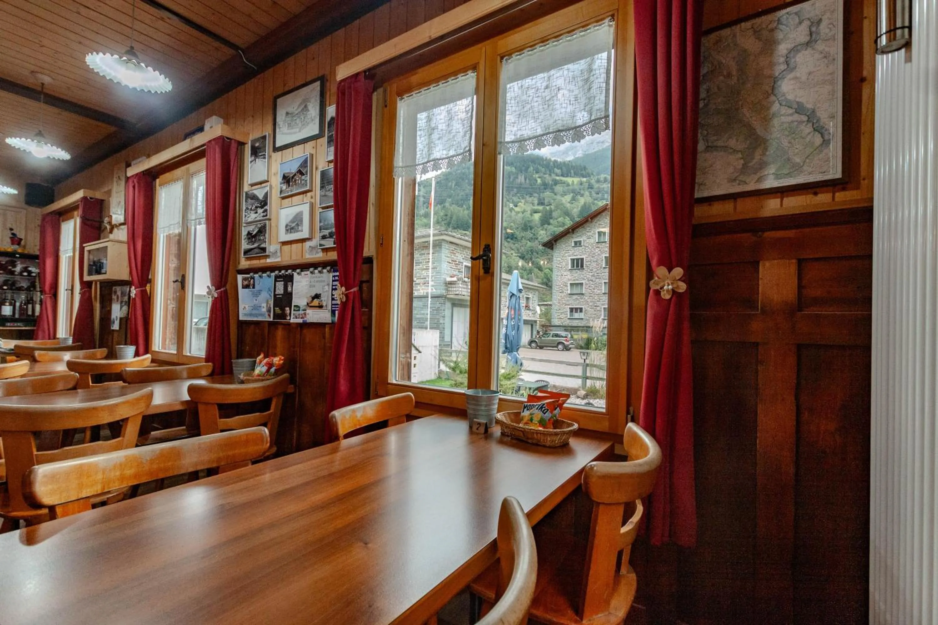 Restaurant/places to eat in Ristorante Pensione Chalet Stazione
