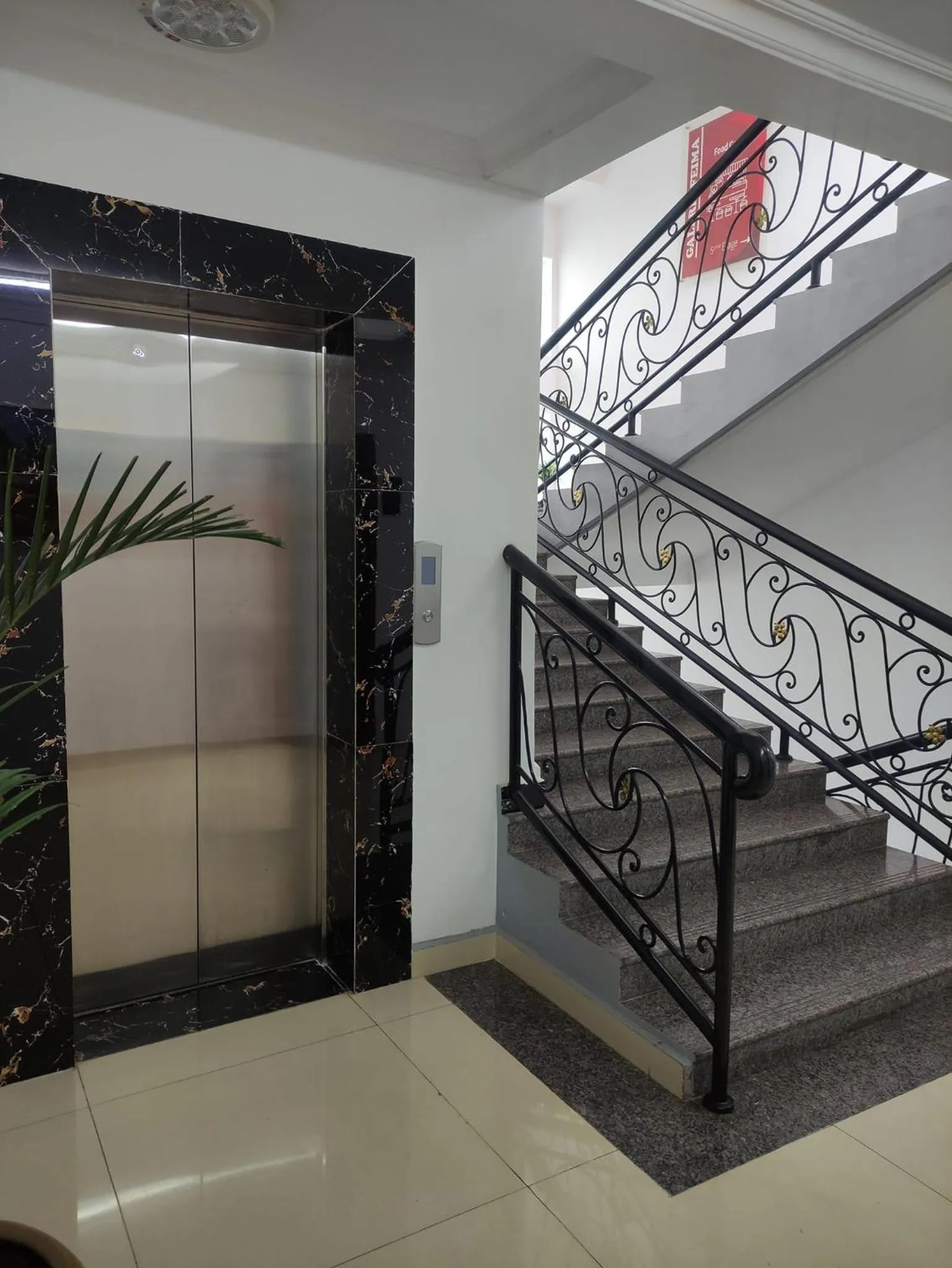 elevator in Feima Hotel