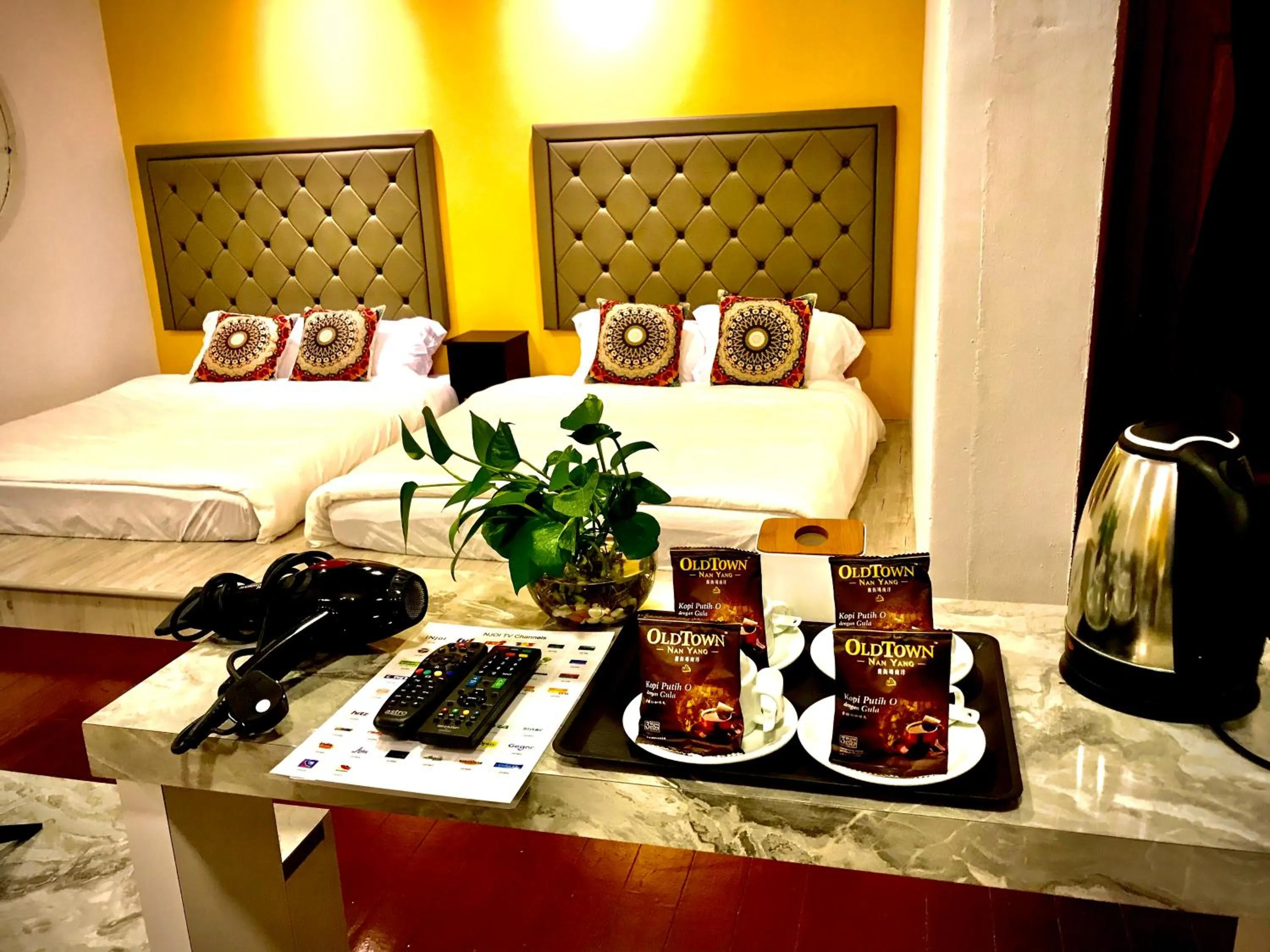 Art Heritage at Lucky 7