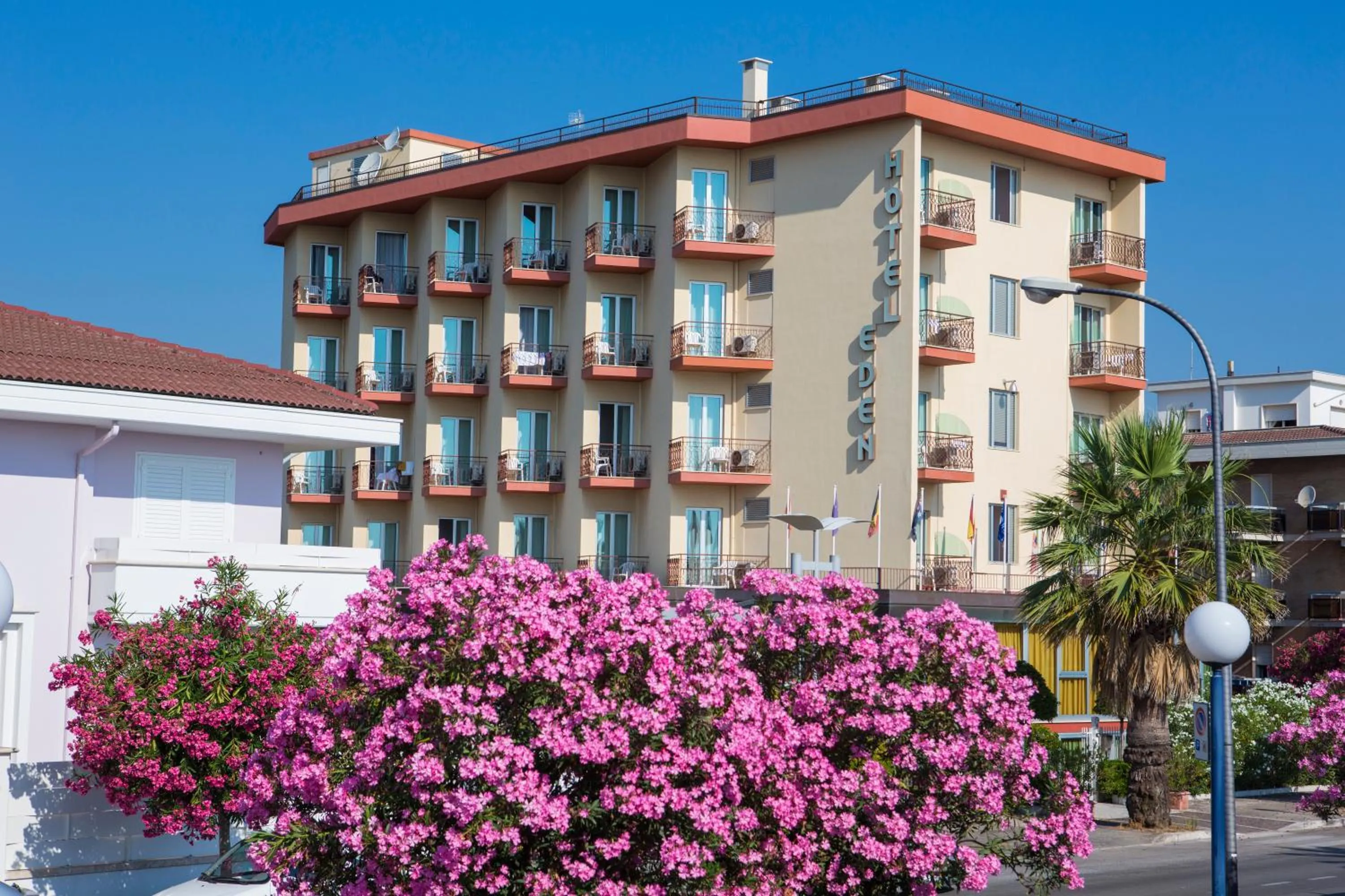 Facade/entrance in Hotel Eden