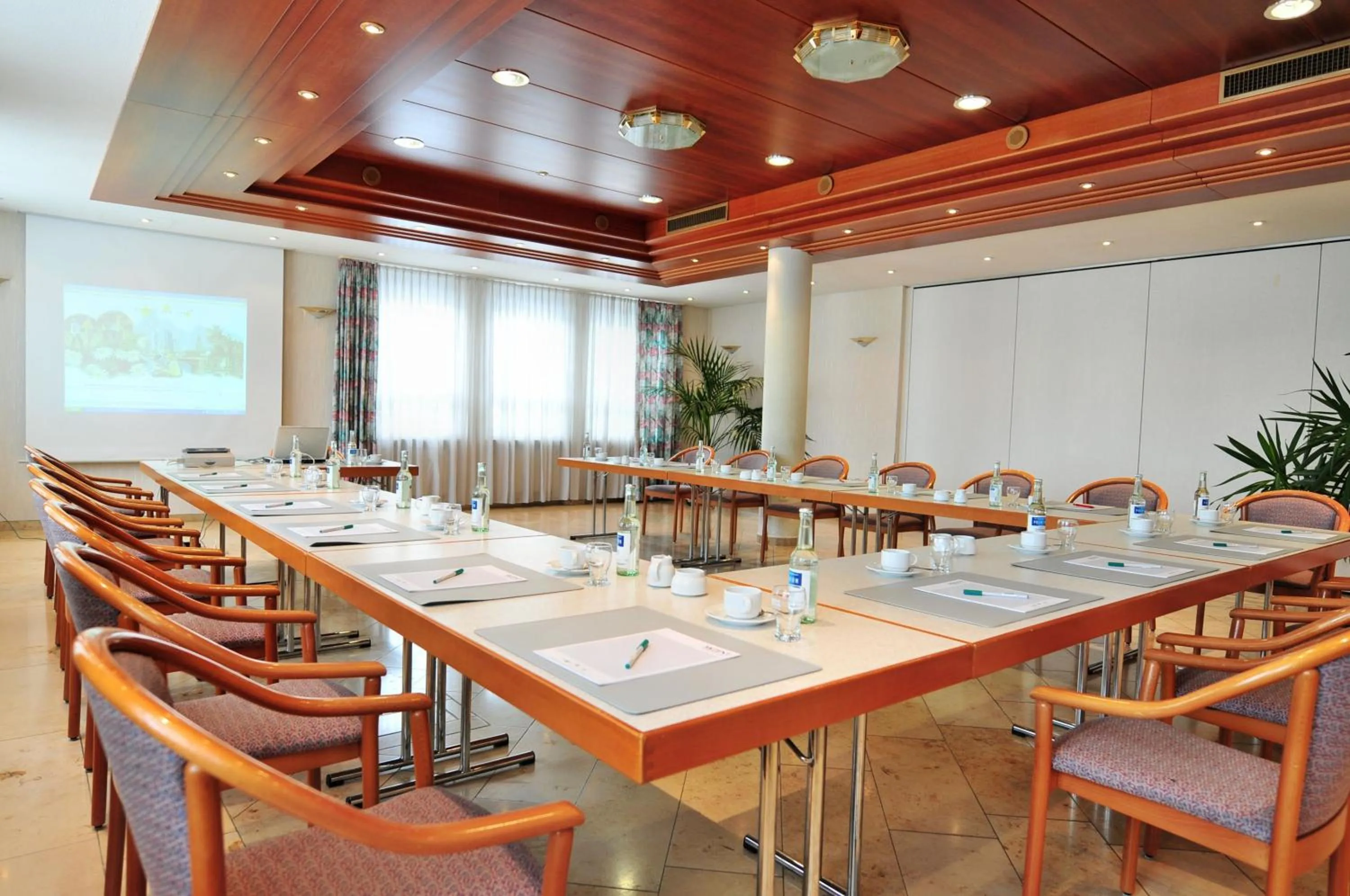 Restaurant/places to eat in Akzent Hotel Goldener Ochsen