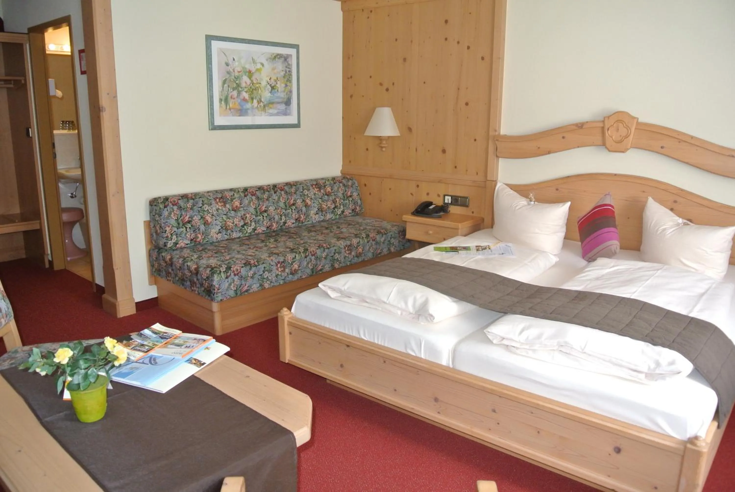 Photo of the whole room, Bed in AKZENT Hotel Am Bach