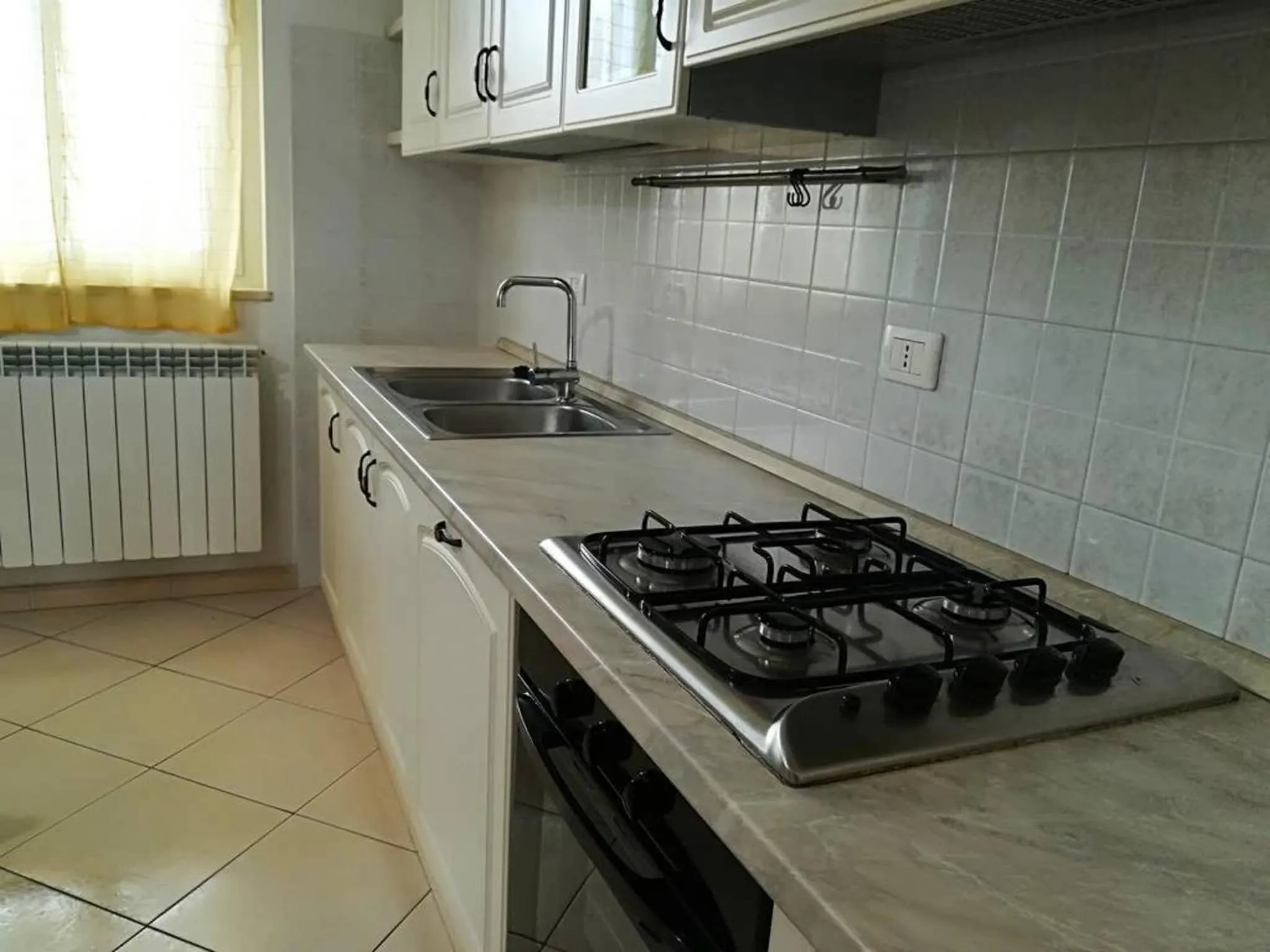 kitchen in Close To The Historic Old Town - Apartment Sabrina
