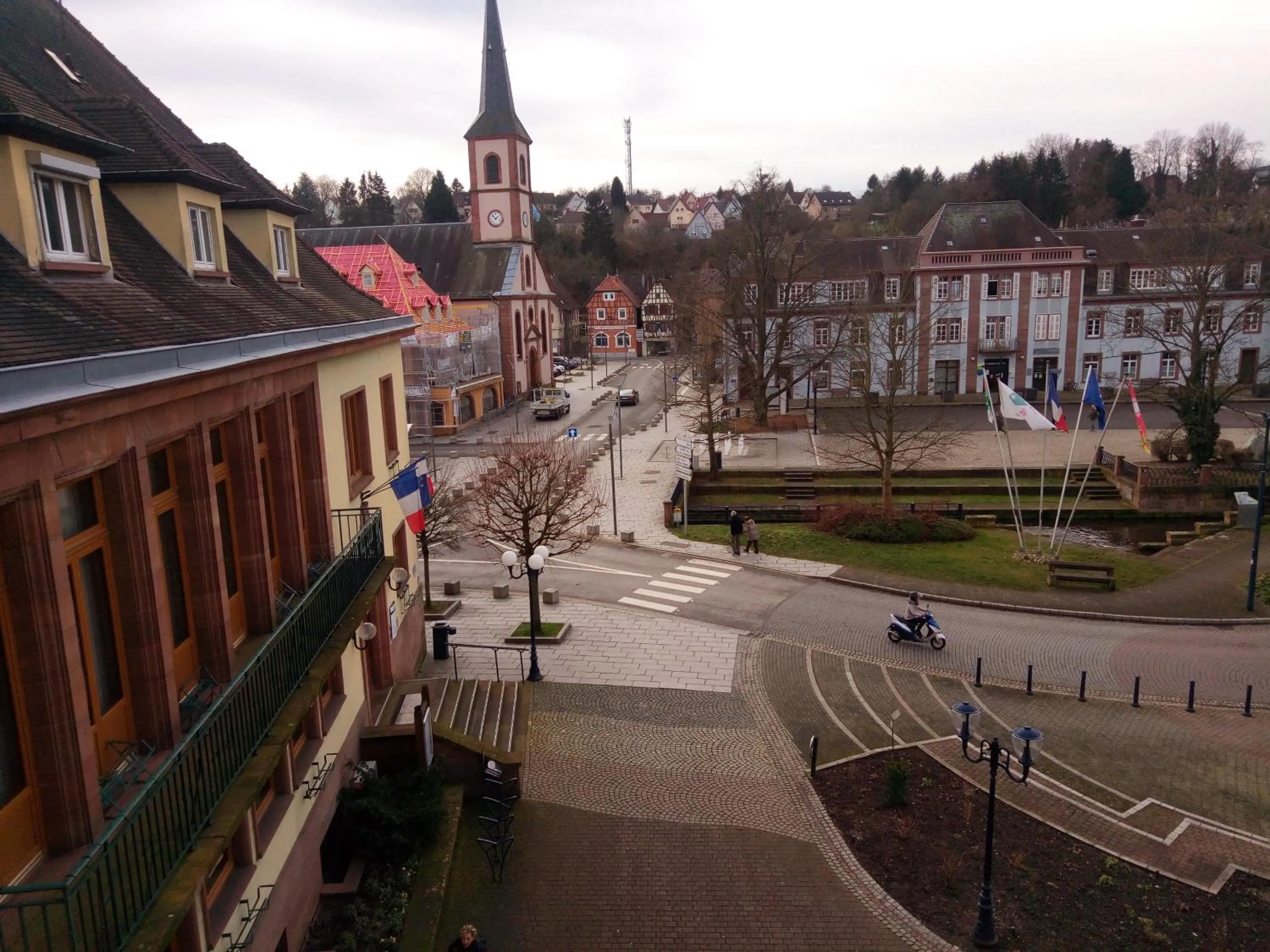 City view in Hôtel Restaurant Le Bristol