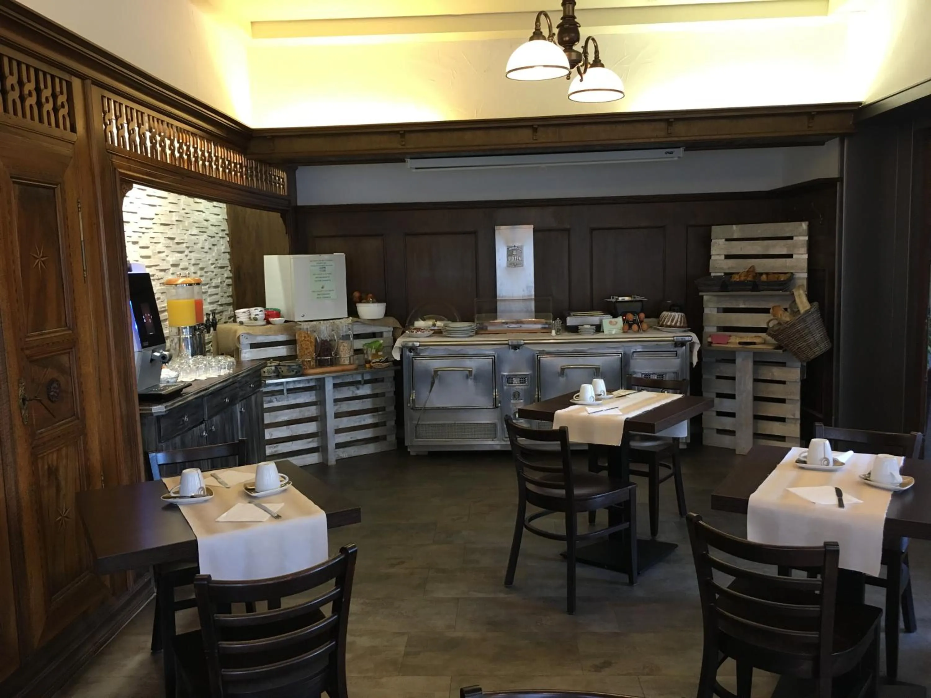 Area and facilities in Hôtel Restaurant Le Bristol