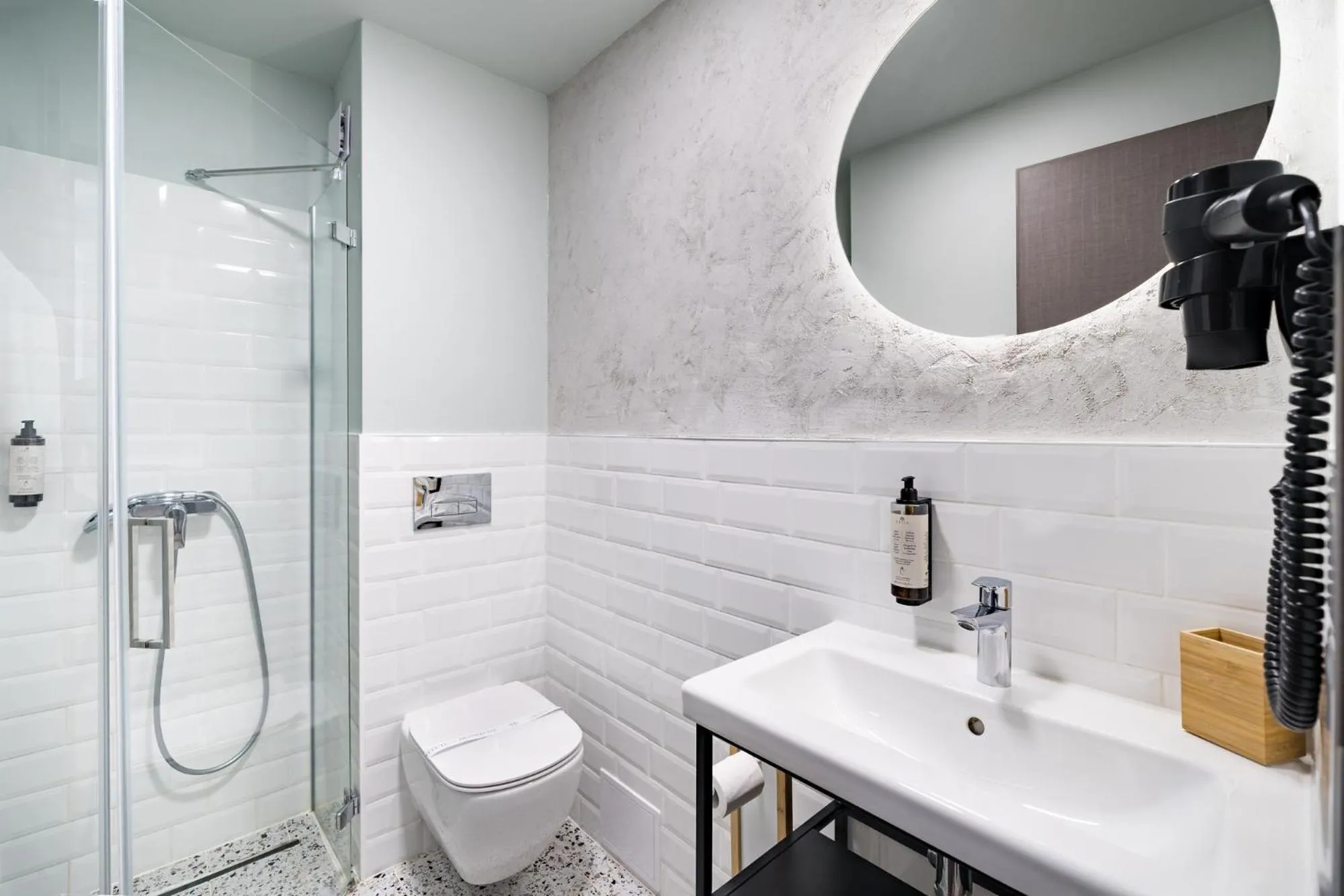 Bathroom in Graffiti Hotel Rooftop - Central Location