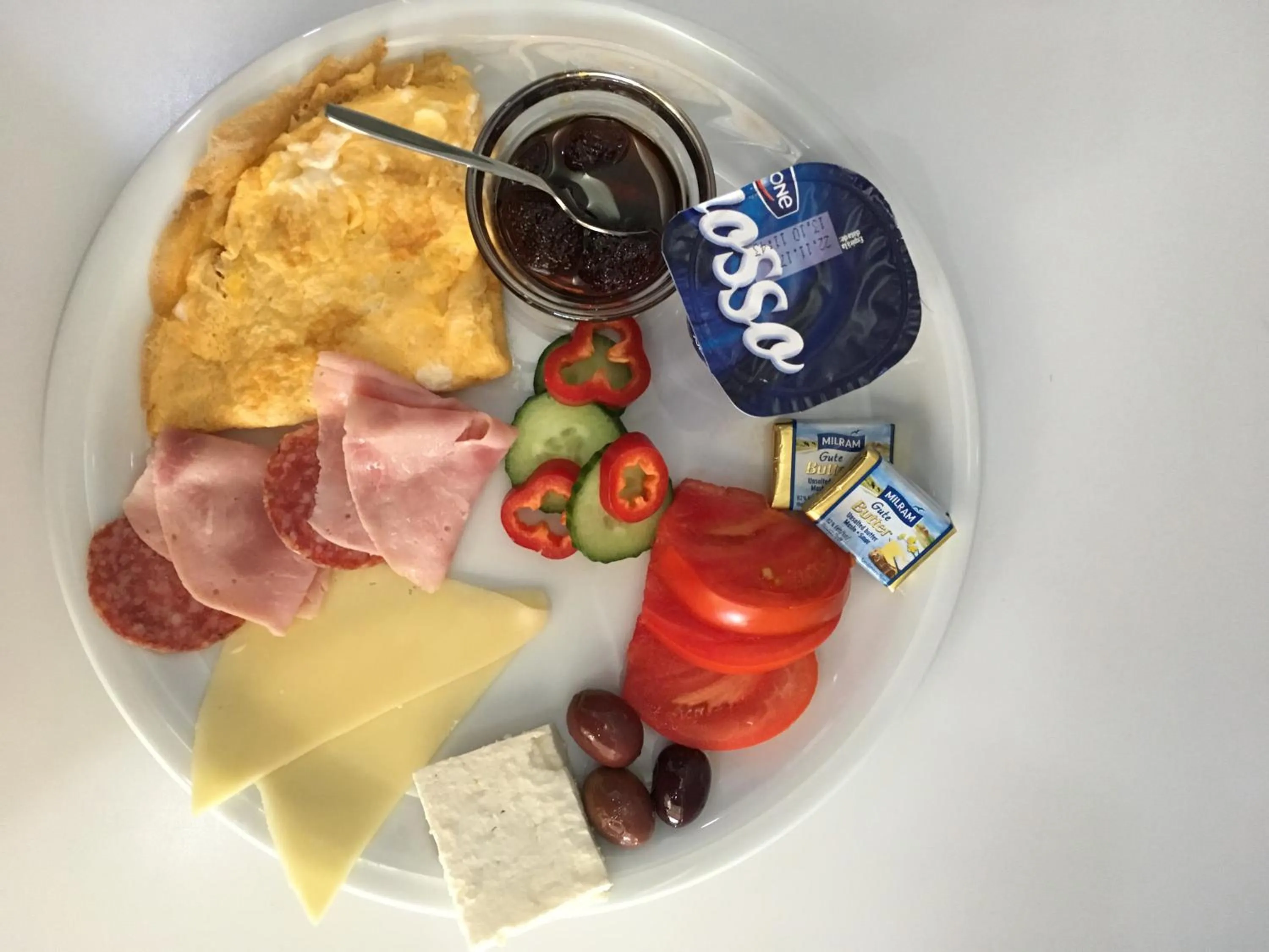 Breakfast in Graffiti Hotel Rooftop - Central Location