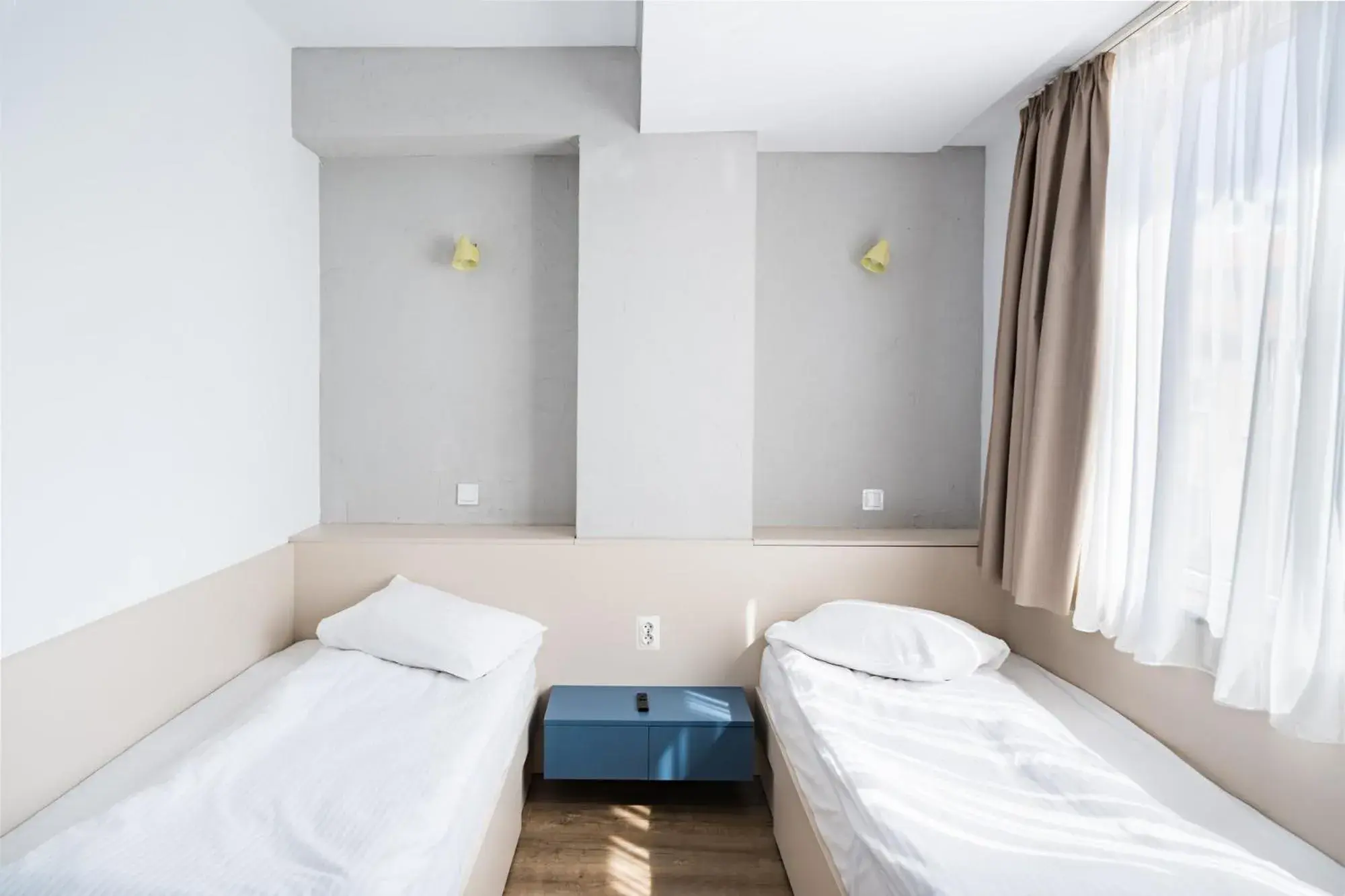 Twin Room in Graffiti Hotel Twin Room in Graffiti Hotel