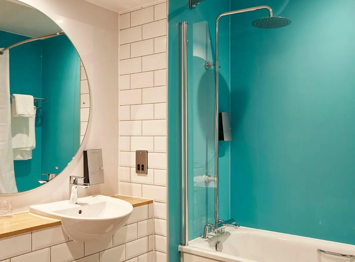 The Churchill By Greene King Inns