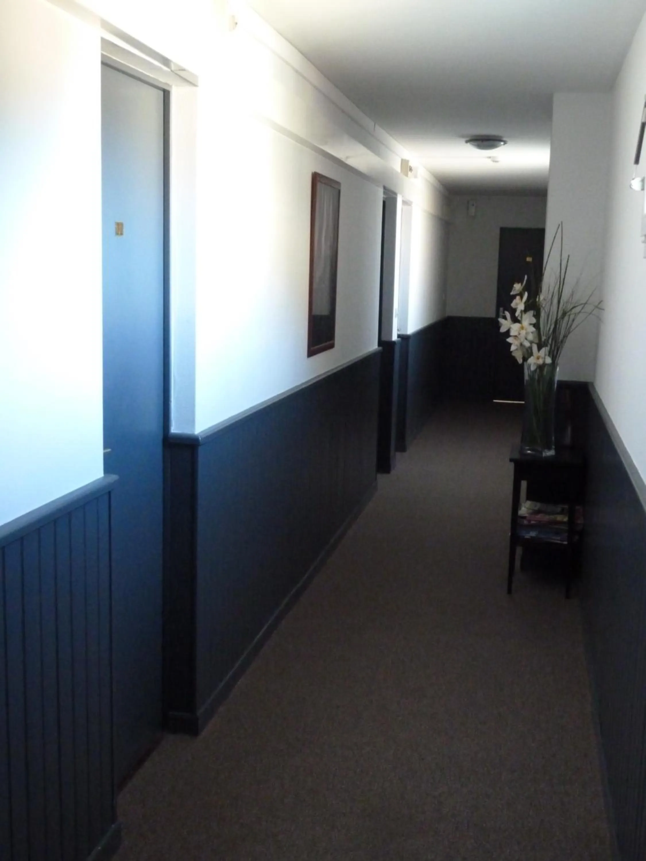 Decorative detail in Hôtel Restaurant Le Commerce