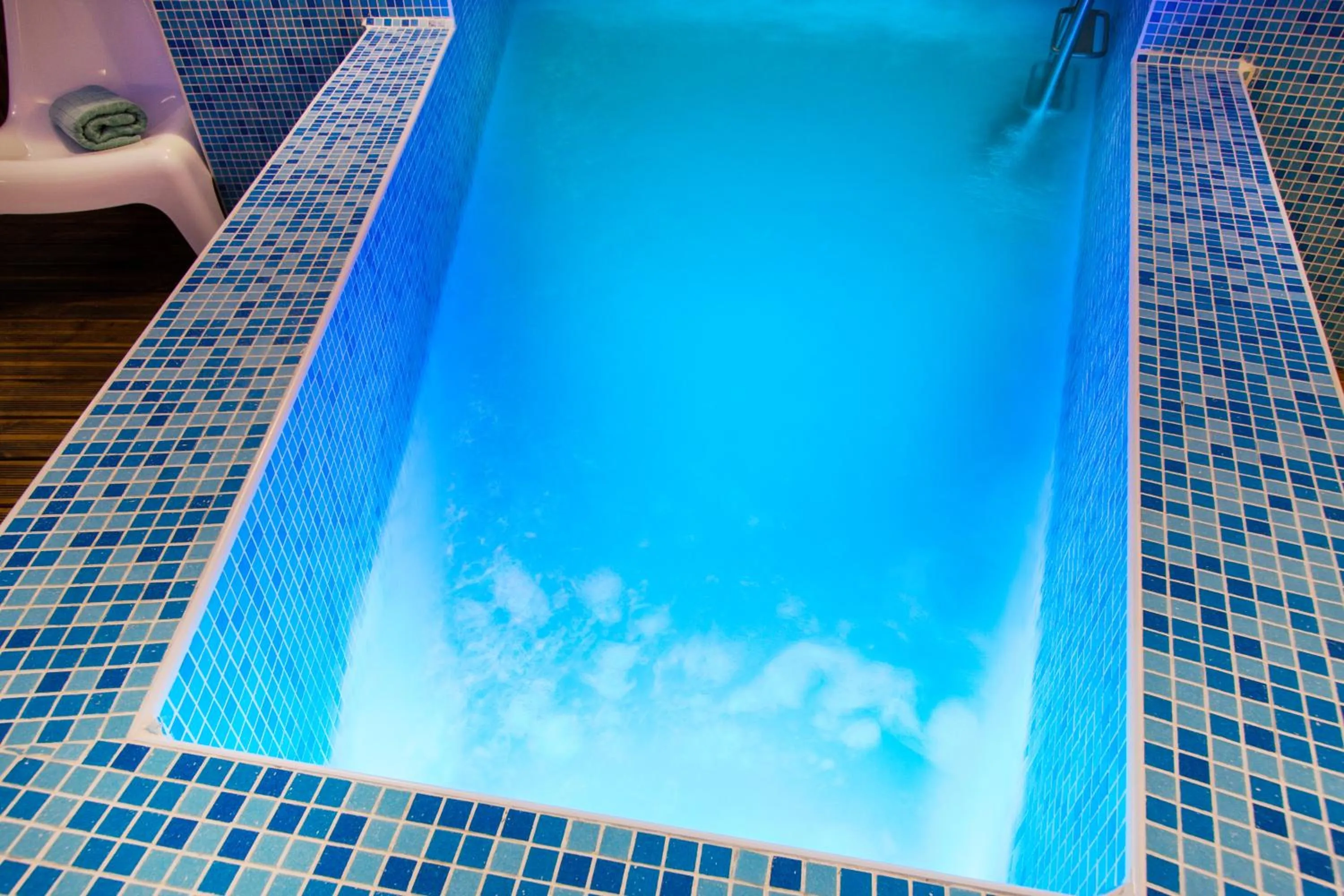 Hot Tub in Hotel Palace
