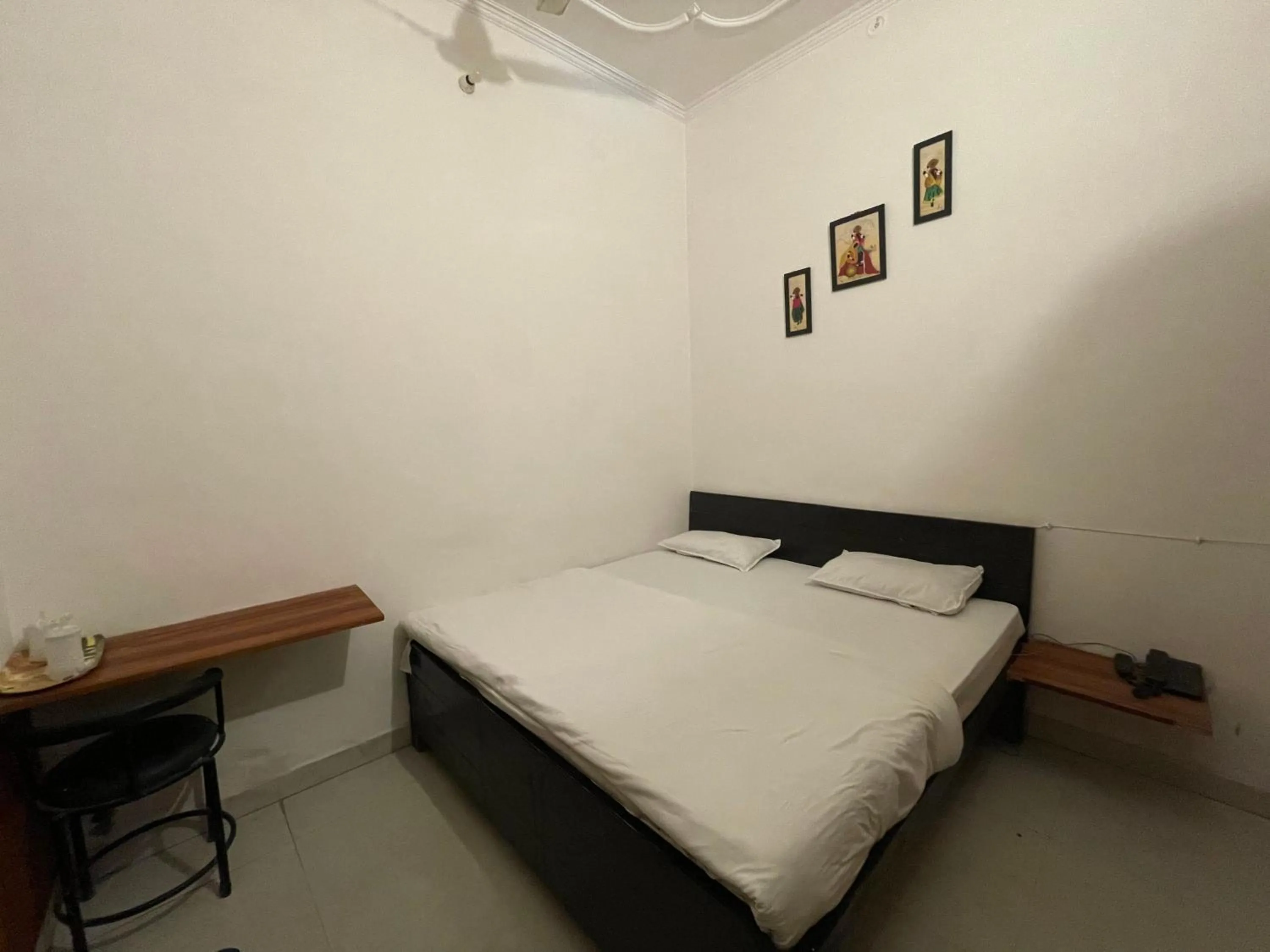 Bed in Hotel Arrow 19