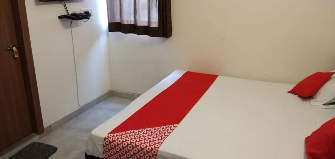 Bed in Hotel Arrow 19