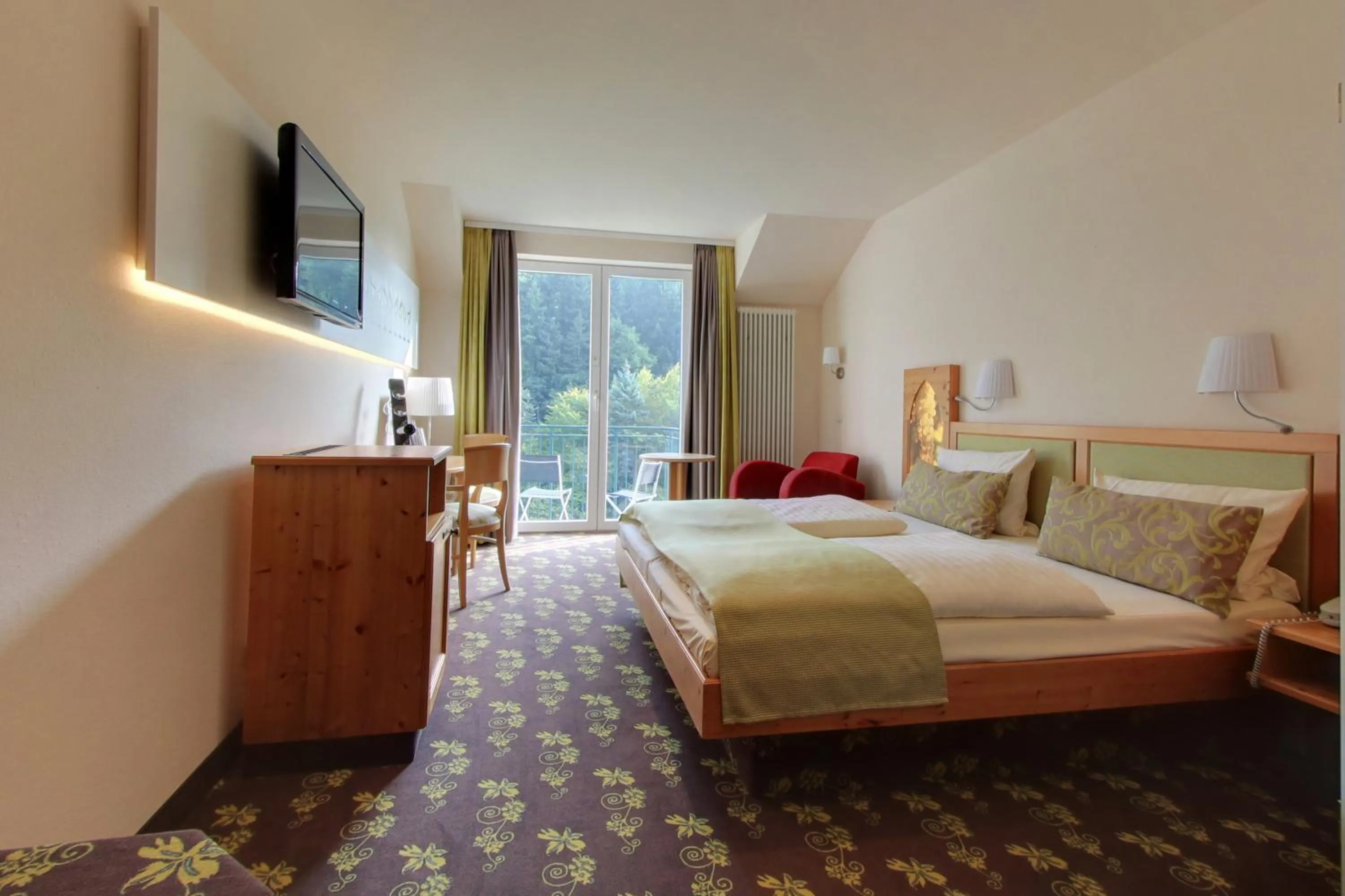 Bedroom, Bed in Akzent Waldhotel Rheingau