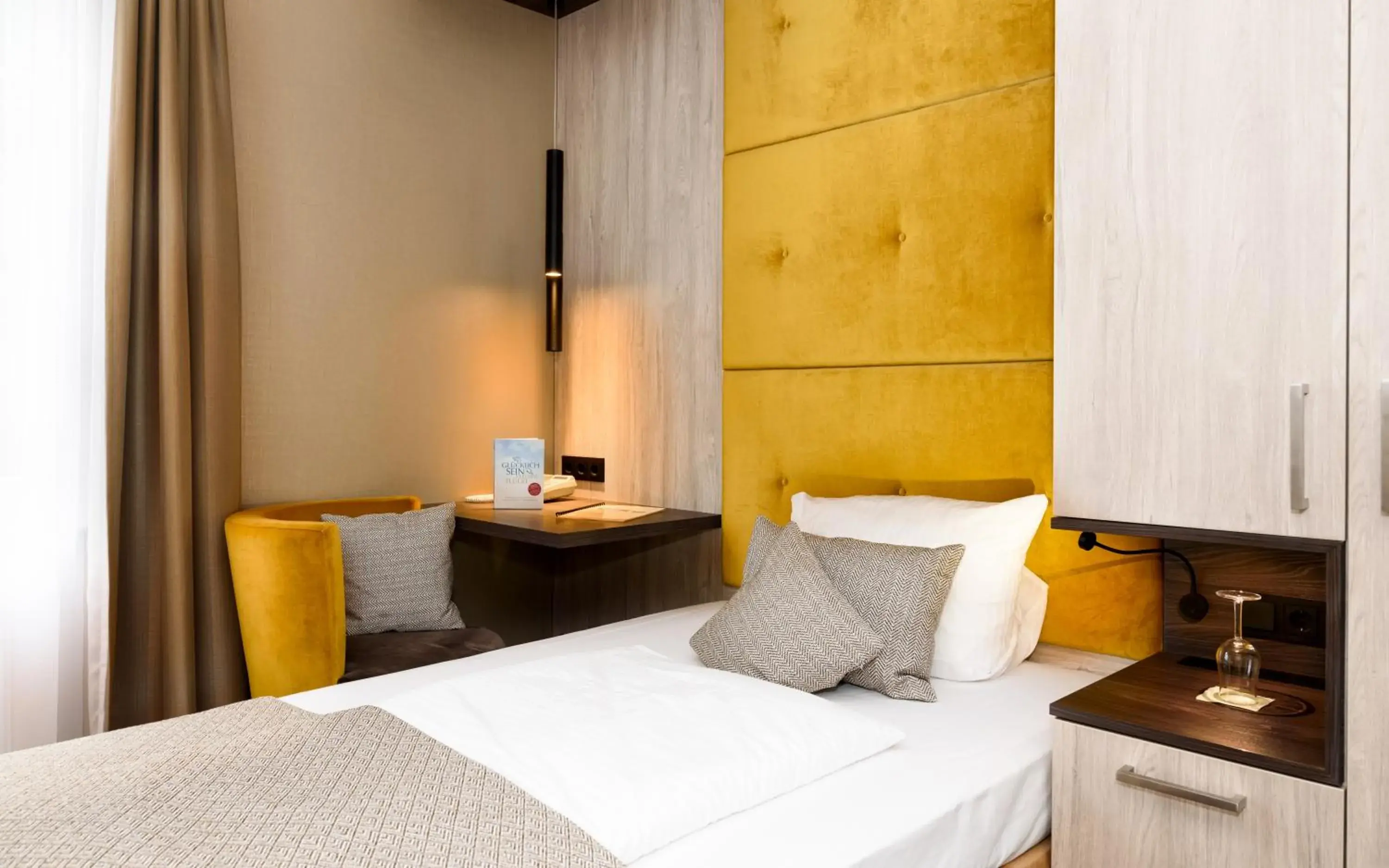 Single Room including Wellness and halfboard in Akzent Waldhotel Rheingau Single Room including Wellness and halfboard in Akzent Waldhotel Rheingau